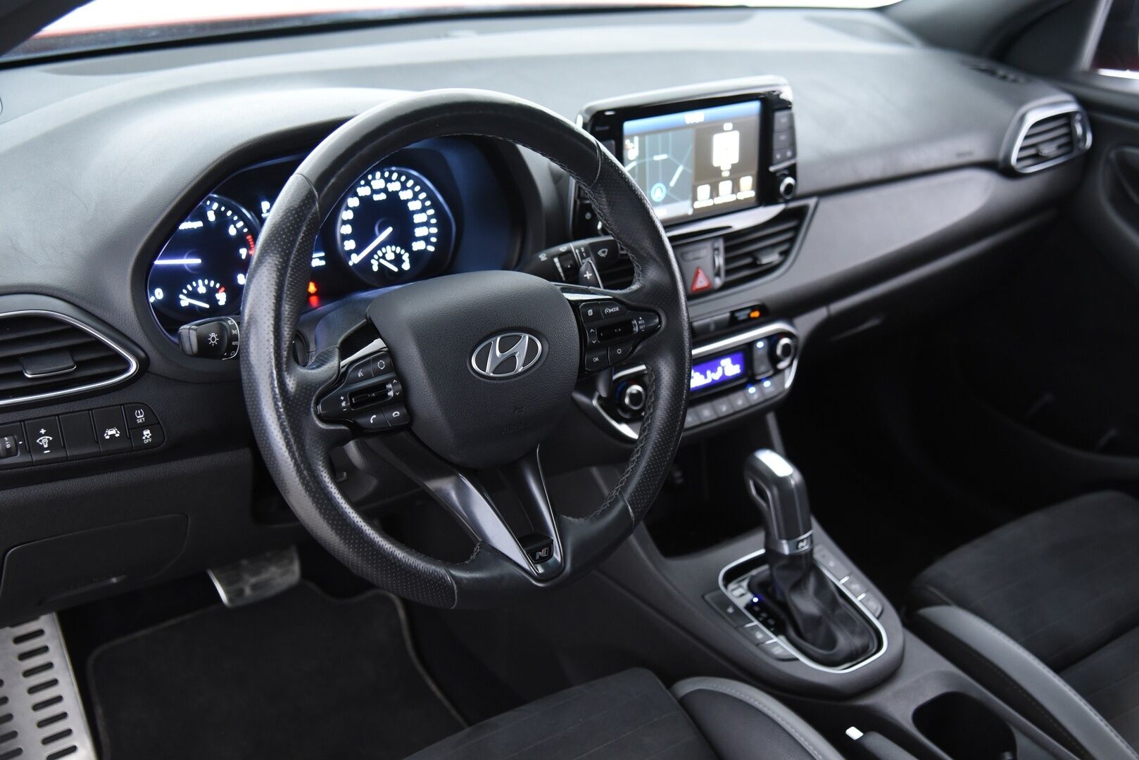 Hyundai i30 Fastback 2019 1,4 T-GDI 140 hv 7DCT-aut N Line - Keyless / Led / P-kamera / Suomi-auto / 