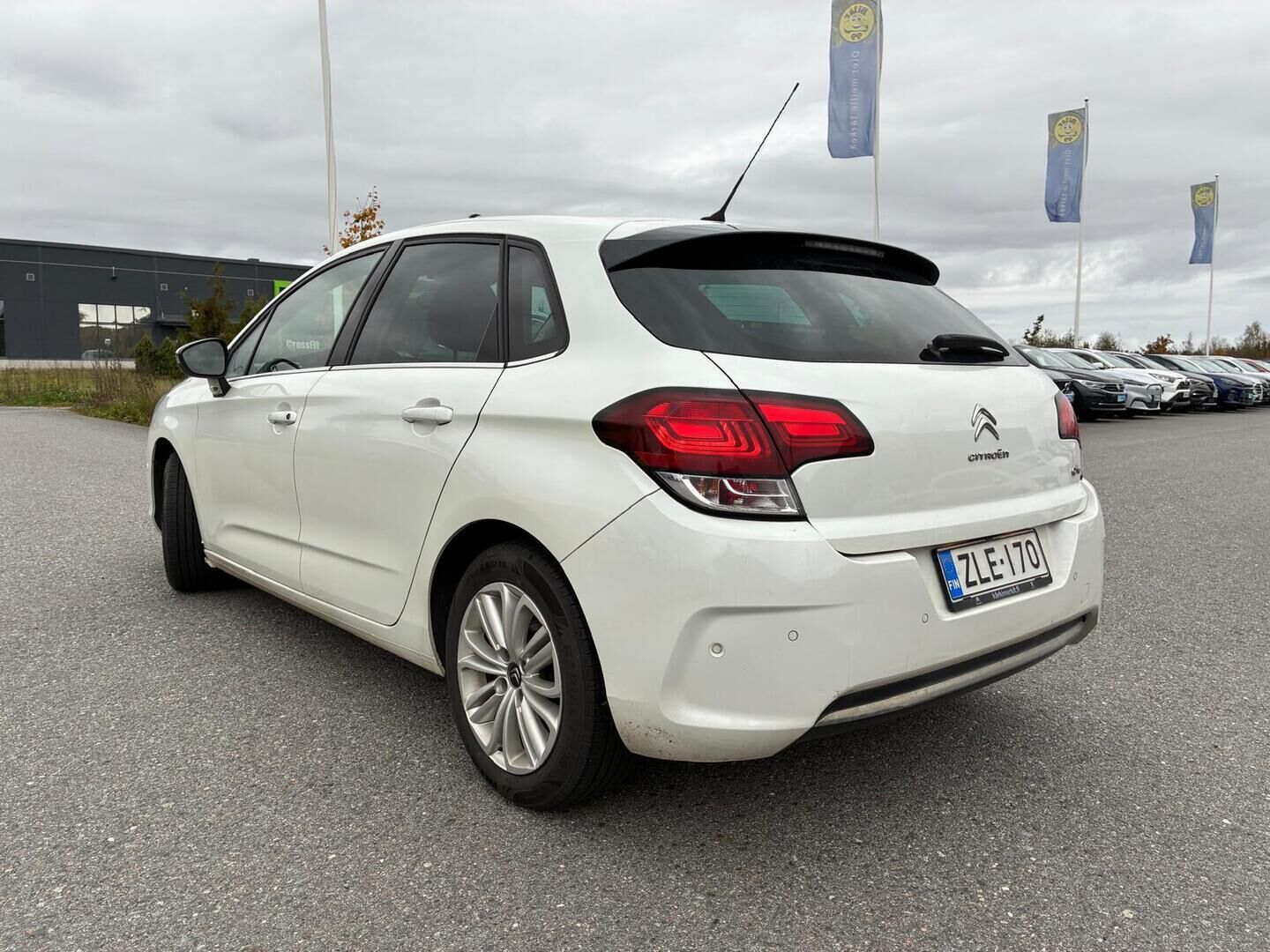 Citroen C4 2016 PureTech 130 Intensive Automaatti - Myydään huutokaupat.com - Matkalla huutokauppaan! | Suomi-auto | Lohkolämmitin | Kahdet renkaat vanteilla | Juuri huollettu | Jakohihna vaihdettu 10/2025