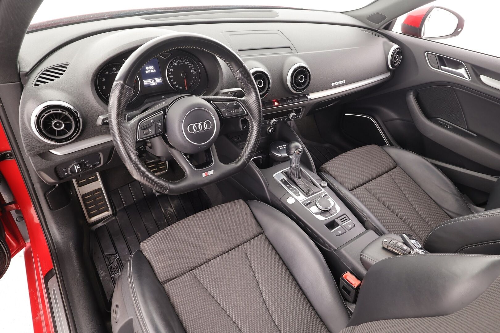 Audi A3 2017 Sportback Business Sport 2,0 TFSI 140 kW quattro S tronic - | ACC | Webasto | B&O | S-line sisä | Puolinahat | Sporttipenkit | LED | Apple & Android | Tehtaan sport alusta | Drive Select | 1-om suomiauto | 