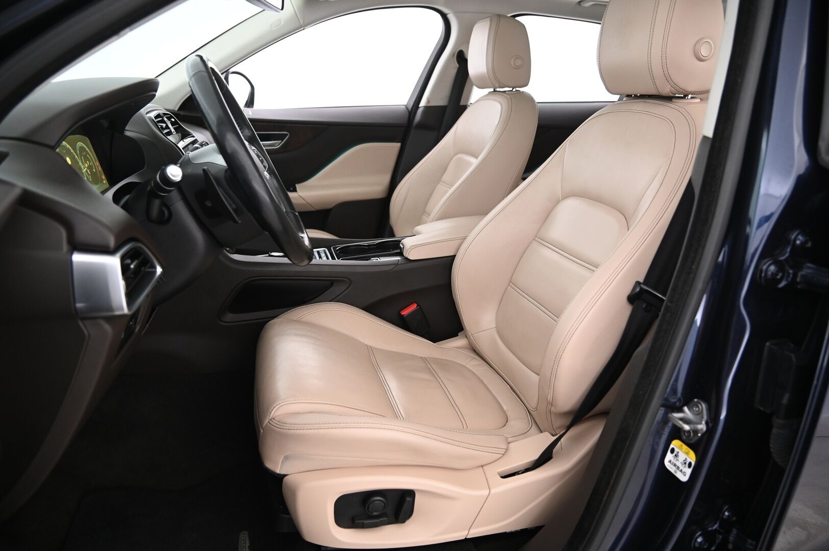 Jaguar F-PACE 2017 20d AWD Aut Prestige - Webasto | Koukku | ACC | Kaistavahti | Lämmitettävä Tuulilasi | 2x renkaat&alumiinivanteet
