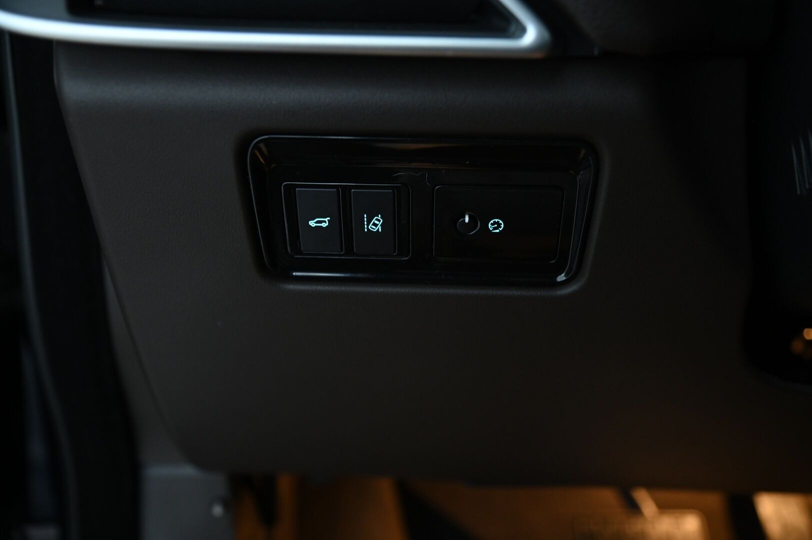 Jaguar F-PACE 2017 20d AWD Aut Prestige *Meridian / Panorama / Koukku / Webasto / P*kamera* - *Juuri saapunut! / 2x renkaat vanteineen* - HULLUT AVAJAISHULINAT KORKOTARJOUS 3,29 %