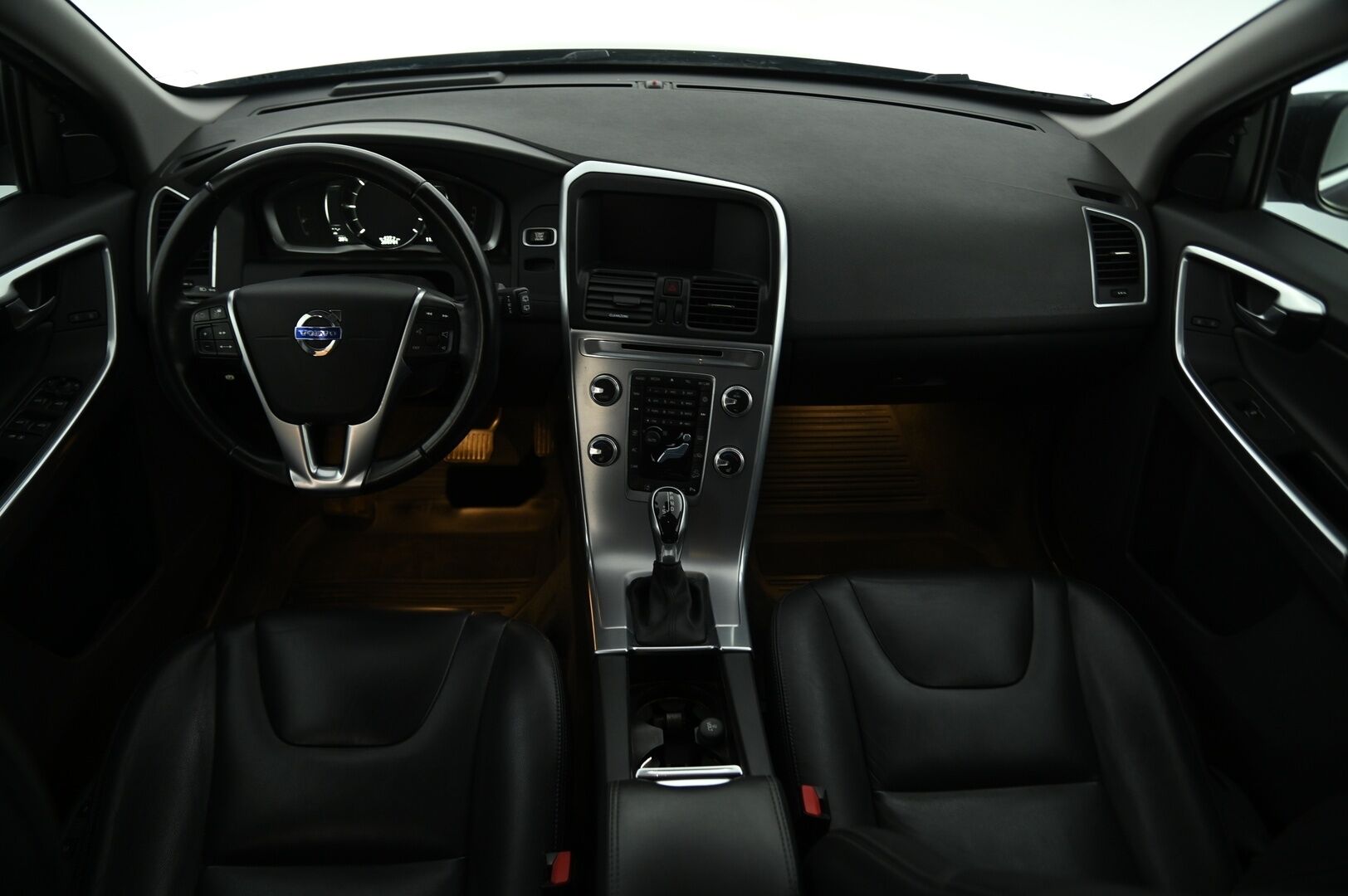 Volvo XC60 2017 D4 AWD Business Summum Edition aut - *VOC / ACC / Suomi-auto / Nahat / Muistipenkki / Koukku / Digimittaristo*