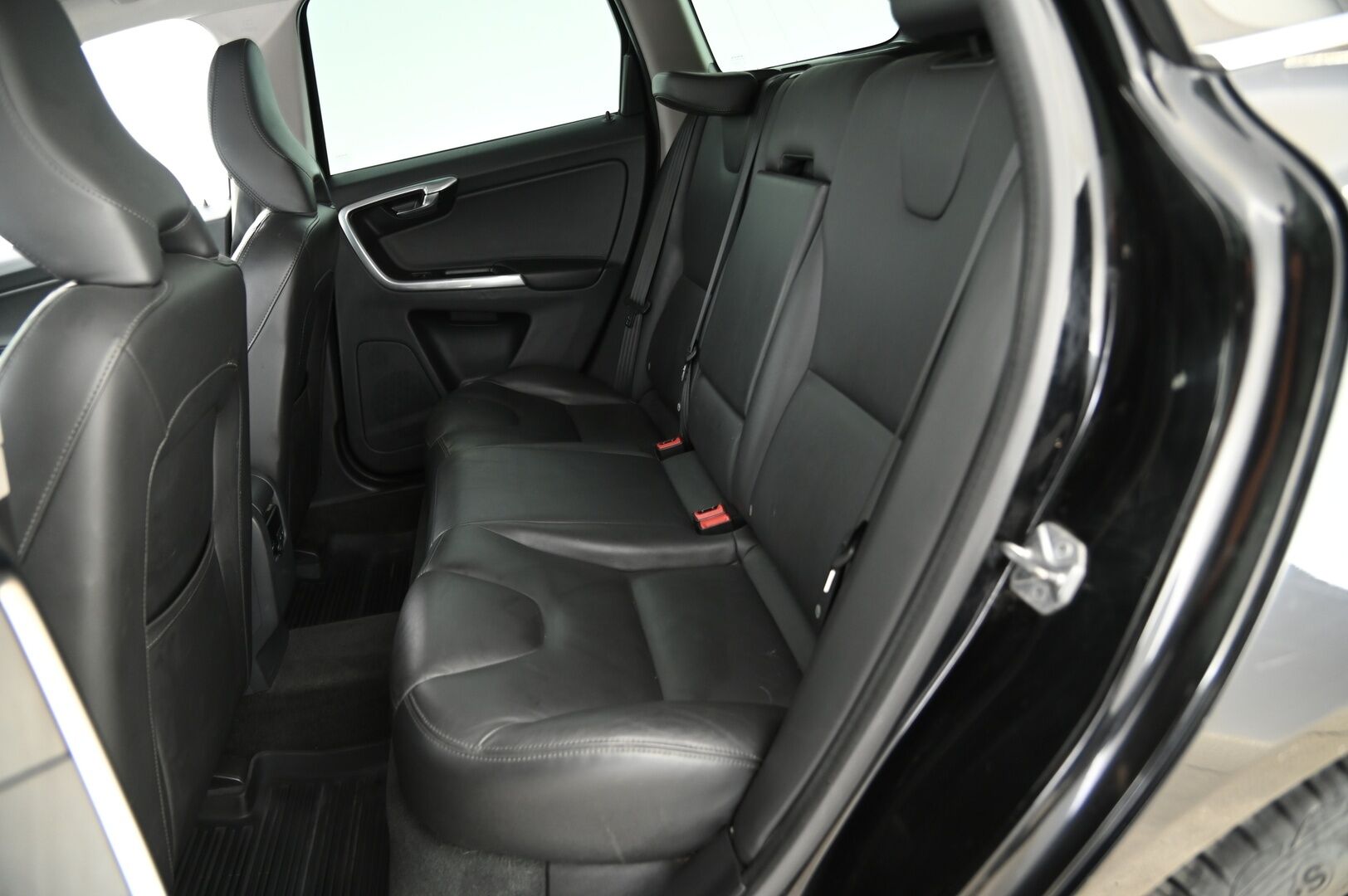 Volvo XC60 2017 D4 AWD Business Summum Edition aut - *VOC / ACC / Suomi-auto / Nahat / Muistipenkki / Koukku / Digimittaristo*