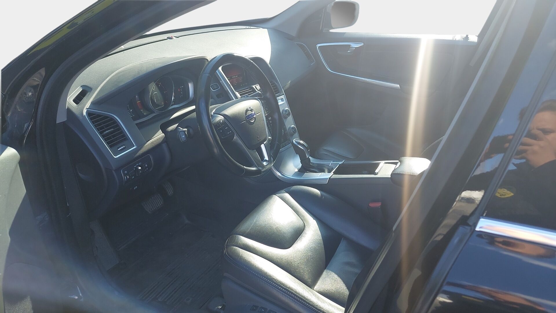Volvo XC60 2016 D4 AWD Business Summum Edition aut - *VOC / ACC / Suomi-auto / Nahat / Muistipenkki / Digimittaristo*