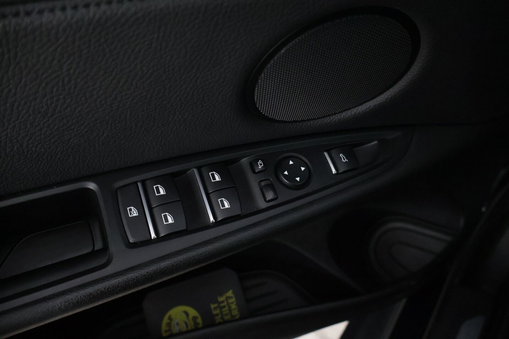 BMW X5 2016 F15 xDrive40e A * YritysOutlet - Myydään vain yrityksille / Comfort penkit / Sähköratti / Ratinlämmitin / Adapt.valot / Koukku - * Tämä auto myydään YritysOutlet -valikoimasta vain yritykselle / Akun kunto SoH 89,9% / Särmät huollot / Kovat varusteet *