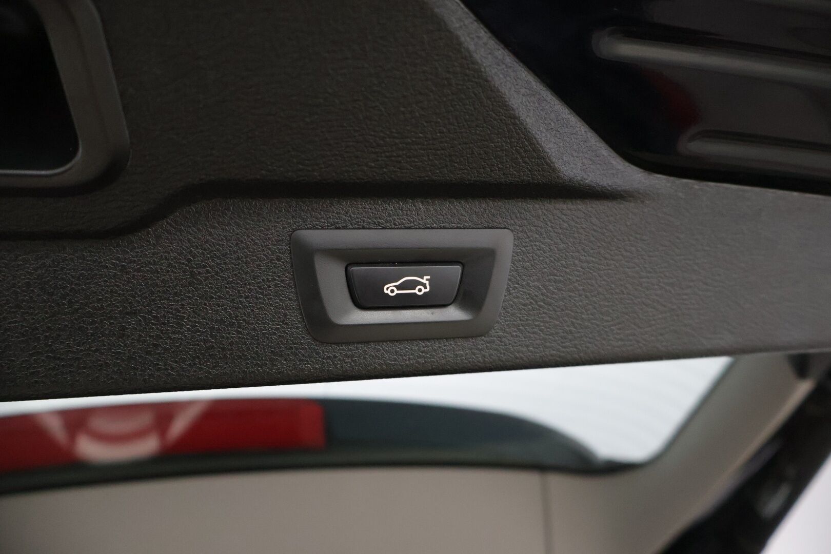 BMW X5 2016 F15 xDrive40e A * YritysOutlet - Myydään vain yrityksille / Comfort penkit / Sähköratti / Ratinlämmitin / Adapt.valot / Koukku - * Tämä auto myydään YritysOutlet -valikoimasta vain yritykselle / Akun kunto SoH 89,9% / Särmät huollot / Kovat varusteet *