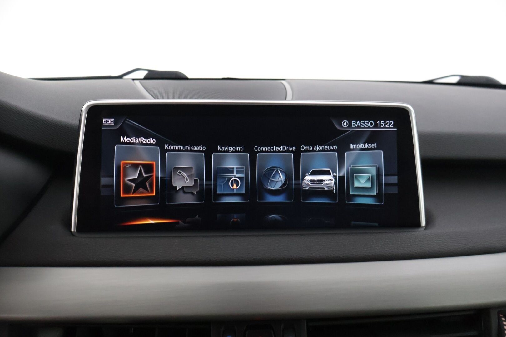 BMW X5 2016 F15 xDrive40e A * YritysOutlet - Myydään vain yrityksille / Comfort penkit / Sähköratti / Ratinlämmitin / Adapt.valot / Koukku - * Tämä auto myydään YritysOutlet -valikoimasta vain yritykselle / Akun kunto SoH 89,9% / Särmät huollot / Kovat varusteet *