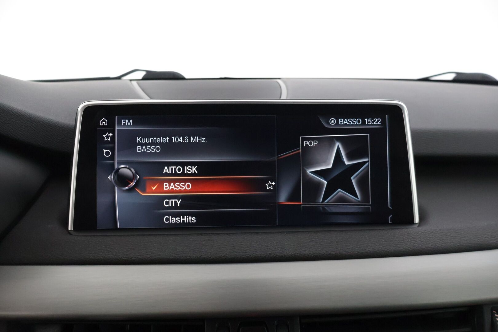 BMW X5 2016 F15 xDrive40e A * YritysOutlet - Myydään vain yrityksille / Comfort penkit / Sähköratti / Ratinlämmitin / Adapt.valot / Koukku - * Tämä auto myydään YritysOutlet -valikoimasta vain yritykselle / Akun kunto SoH 89,9% / Särmät huollot / Kovat varusteet *