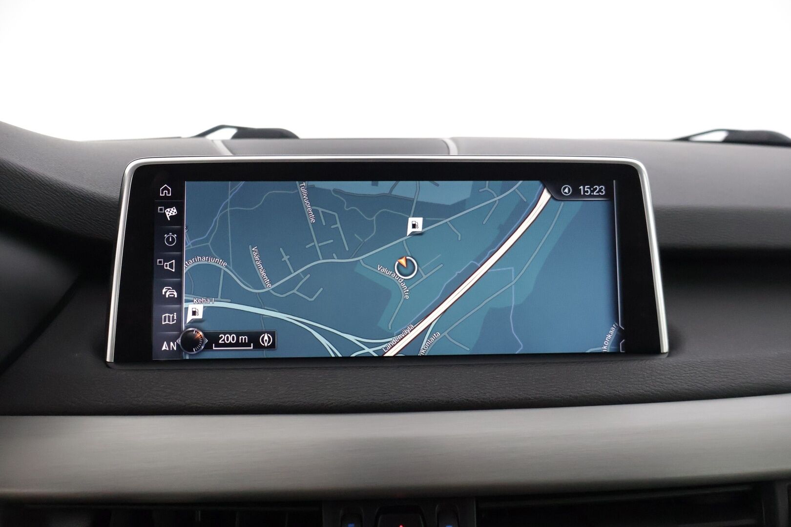 BMW X5 2016 F15 xDrive40e A * YritysOutlet - Myydään vain yrityksille / Comfort penkit / Sähköratti / Ratinlämmitin / Adapt.valot / Koukku - * Tämä auto myydään YritysOutlet -valikoimasta vain yritykselle / Akun kunto SoH 89,9% / Särmät huollot / Kovat varusteet *