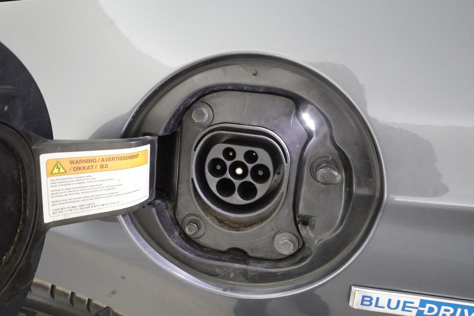 Hyundai IONIQ plug-in 2019 DCT Style WLTP * ACC / P.kamera / Muistipenkki / Infinity / Navi / Lohko / Keyless / Digimittaristo * - 1.Om Suomi-auto / Kahdet renkaat aluvanteilla / Merkkihuollettu