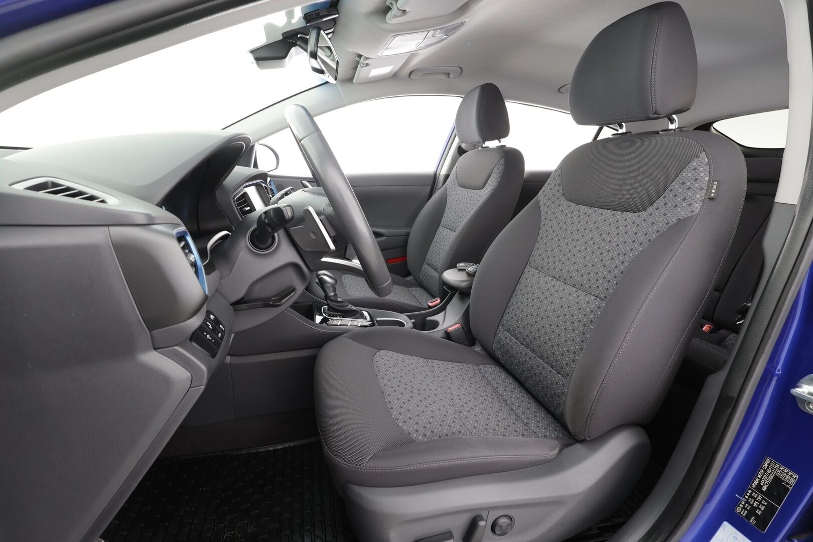 Hyundai IONIQ plug-in 2019 DCT Style WLTP * ACC / Kaistavahti / Muistipenkki / P.Kamera / Infinity / Navi / LED / Keyless / Ratinlämmitin * - Suomi-auto / Kahdet renkaat aluvanteilla / Merkkihuollettu