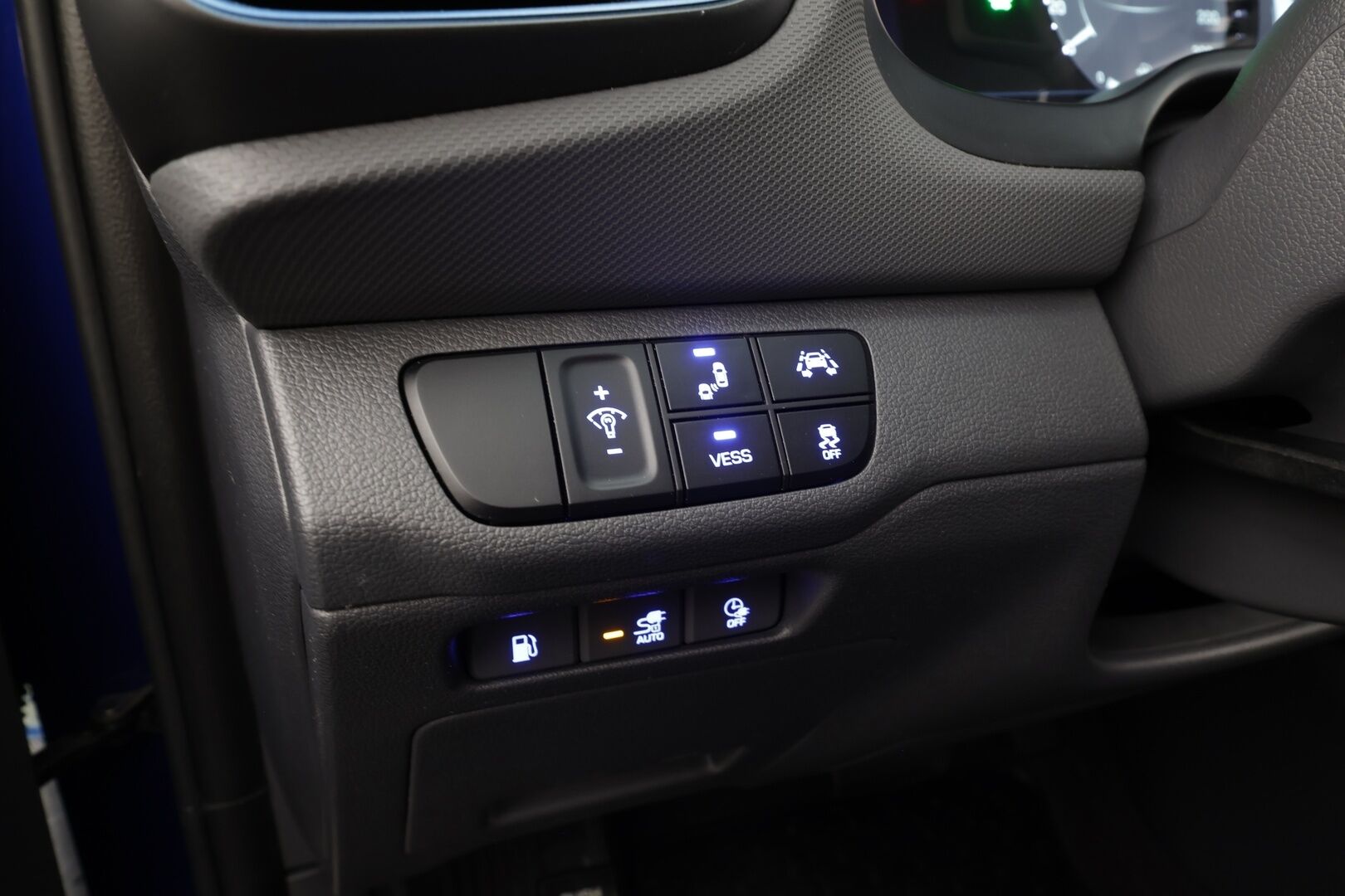 Hyundai IONIQ plug-in 2019 DCT Style WLTP * ACC / Kaistavahti / Muistipenkki / P.Kamera / Infinity / Navi / LED / Keyless / Ratinlämmitin * - Suomi-auto / Kahdet renkaat aluvanteilla / Merkkihuollettu