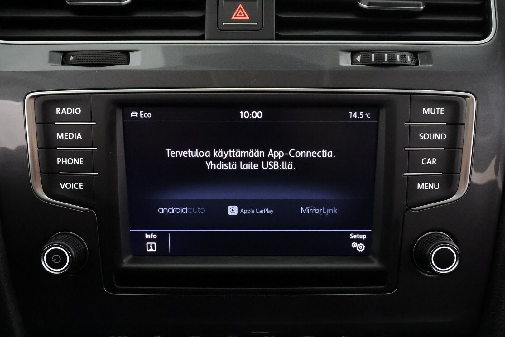 Volkswagen Golf 2017 Variant Alltrack 1,8 TSI 132 kW 4MOTION DSGWinter Edition * Webasto / Koukku / Xenon /  P.Kamera / Keyless * - Suomi-auto / Merkkihuollettu / Kahdet renkaat - HULLUT JOULUT KORKOTARJOUS 2,49% 