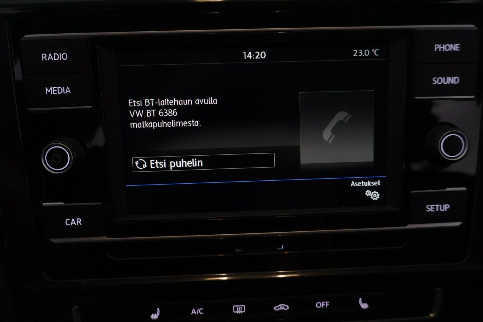Volkswagen Golf 2017 Variant Trendline 1,0 TSI 63 kW (85 hv) - Juuri huollettu | Suomi-auto | Vakkari | Bluetooth | Lohko | 2x renkaat