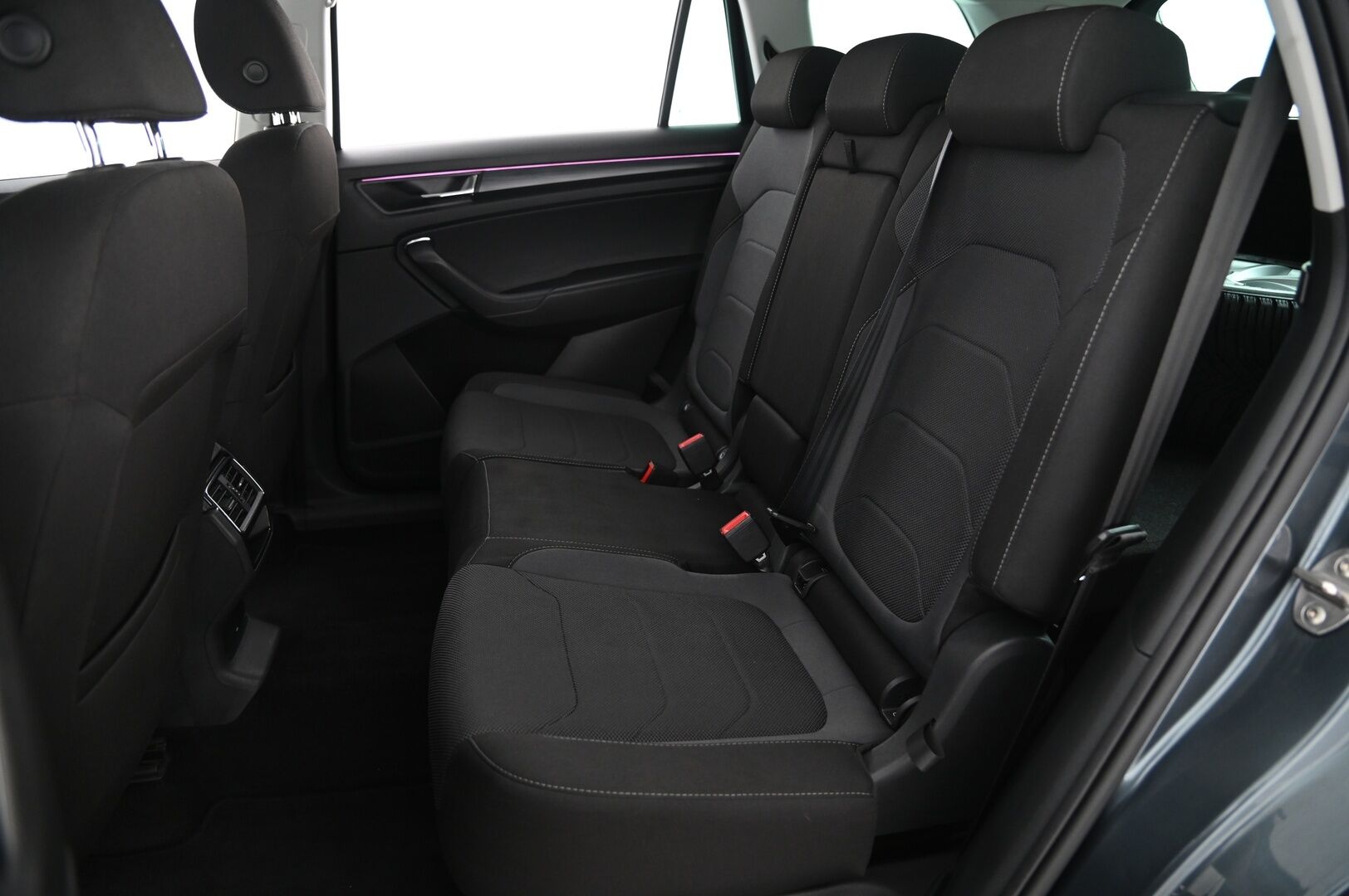 Skoda Kodiaq 2017 2,0 TDI 190 4x4 Ambition DSG Autom. 7P *Webasto / Koukku / Lämmitettävä tuulilasi / Ratinlämmitin / Navi* - Suomi-auto / 7-Paikkainen / Kahdet OEM vanteet