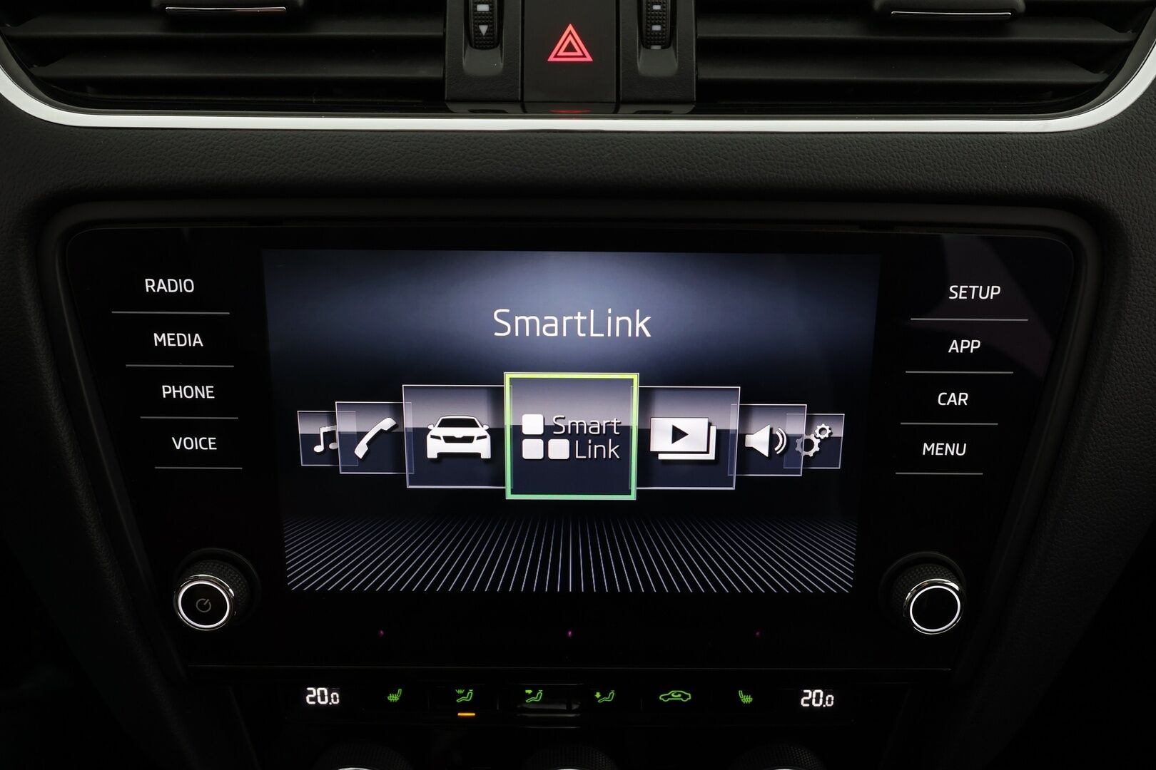 Skoda Octavia 2017 Combi 1,4 TSI Style DSG * Webasto / P.Kamera / LED / Katveavustin / Ambient-valot / Vakkari / Ratinlämmitys * - Suomi-auto / Kahdet renkaat - HULLUT BLACKWEEK JATKOT - KORKOTARJOUS 2,49%