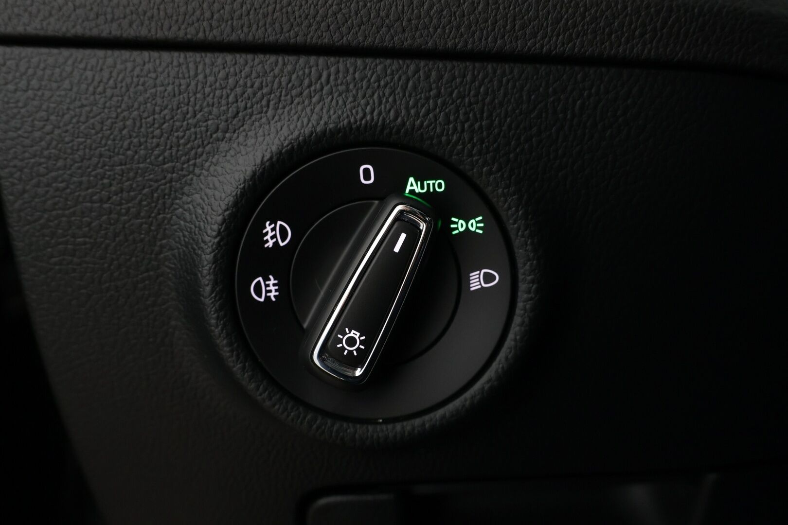 Skoda Superb 2017 1,4 TSI ACT Style DSG Autom *Vakkari / Sähköpenkit muistilla / Vetokoukku!* - Hyvin pidetty / Kattavasti varusteltu / Hyvä huoltohistoria