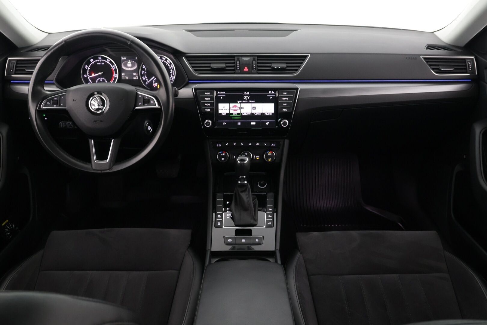 Skoda Superb 2017 1,4 TSI ACT Style DSG Autom *Vakkari / Sähköpenkit muistilla / Vetokoukku!* - Hyvin pidetty / Kattavasti varusteltu / Hyvä huoltohistoria