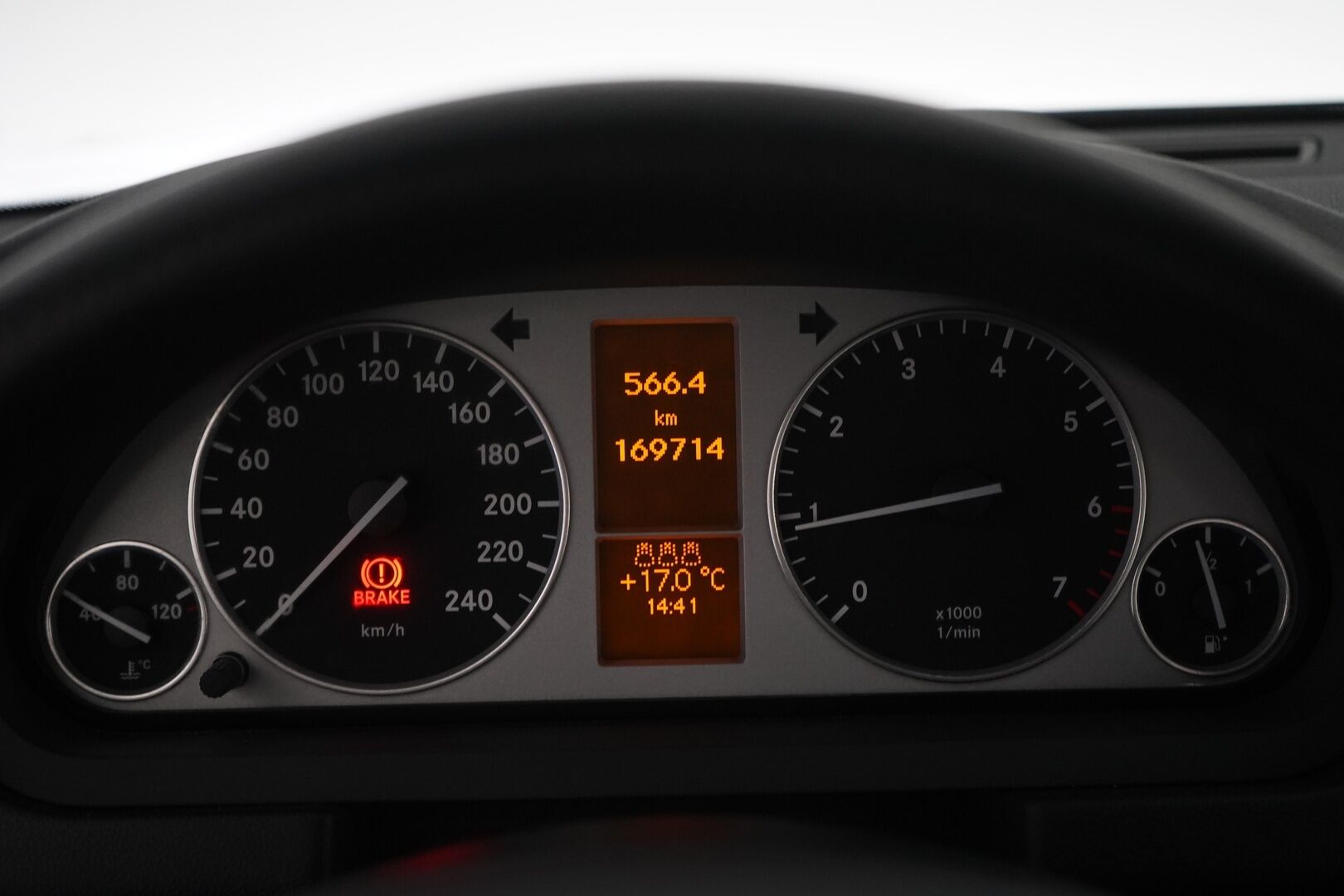 Mercedes-Benz B 2006 200 Turbo *Koukku / Puolinahat / Ilmastointi* - Säännölliset huollot / Kahdet renkaat vanteineen / Siisti