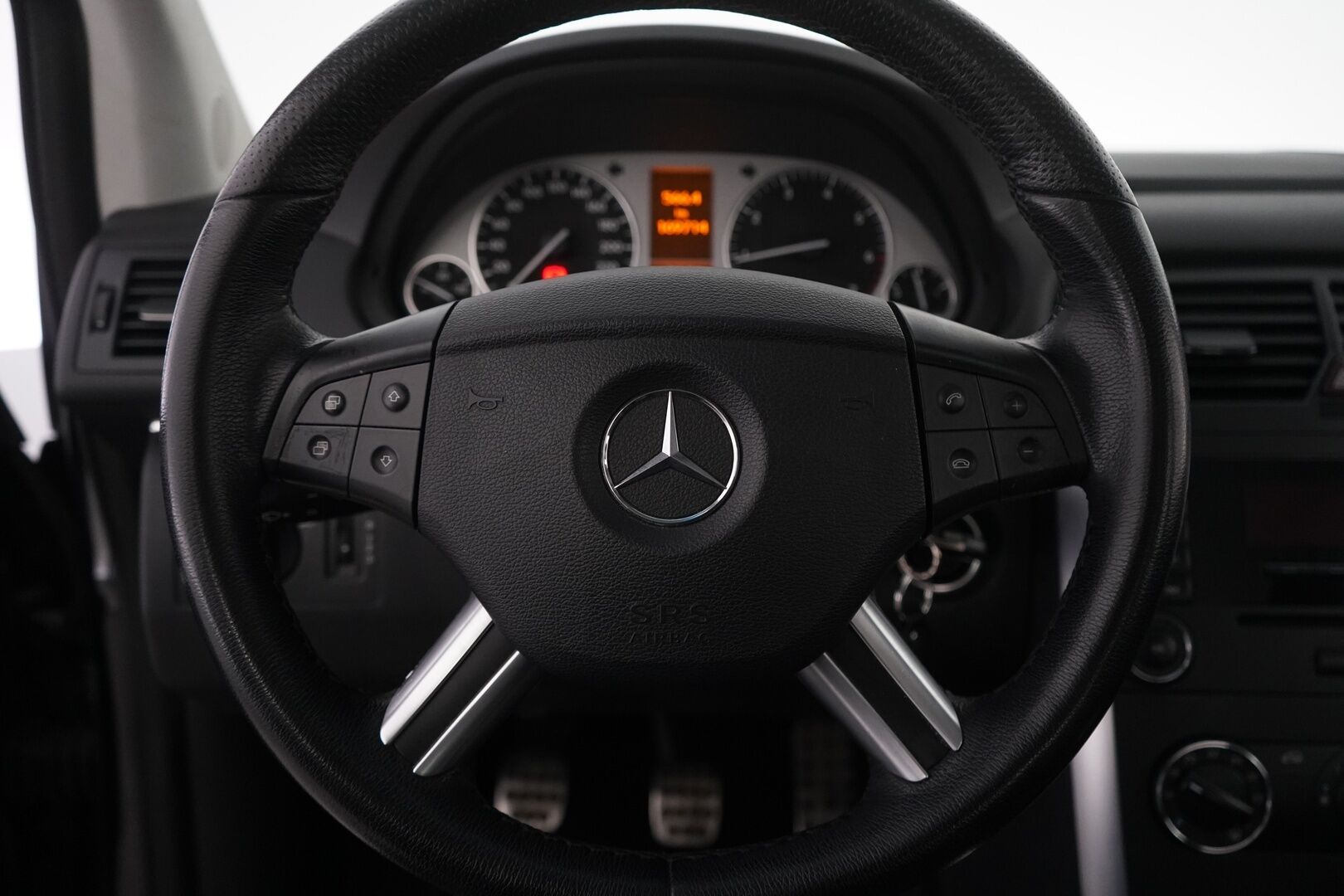 Mercedes-Benz B 2006 200 Turbo *Koukku / Puolinahat / Ilmastointi* - Säännölliset huollot / Kahdet renkaat vanteineen / Siisti