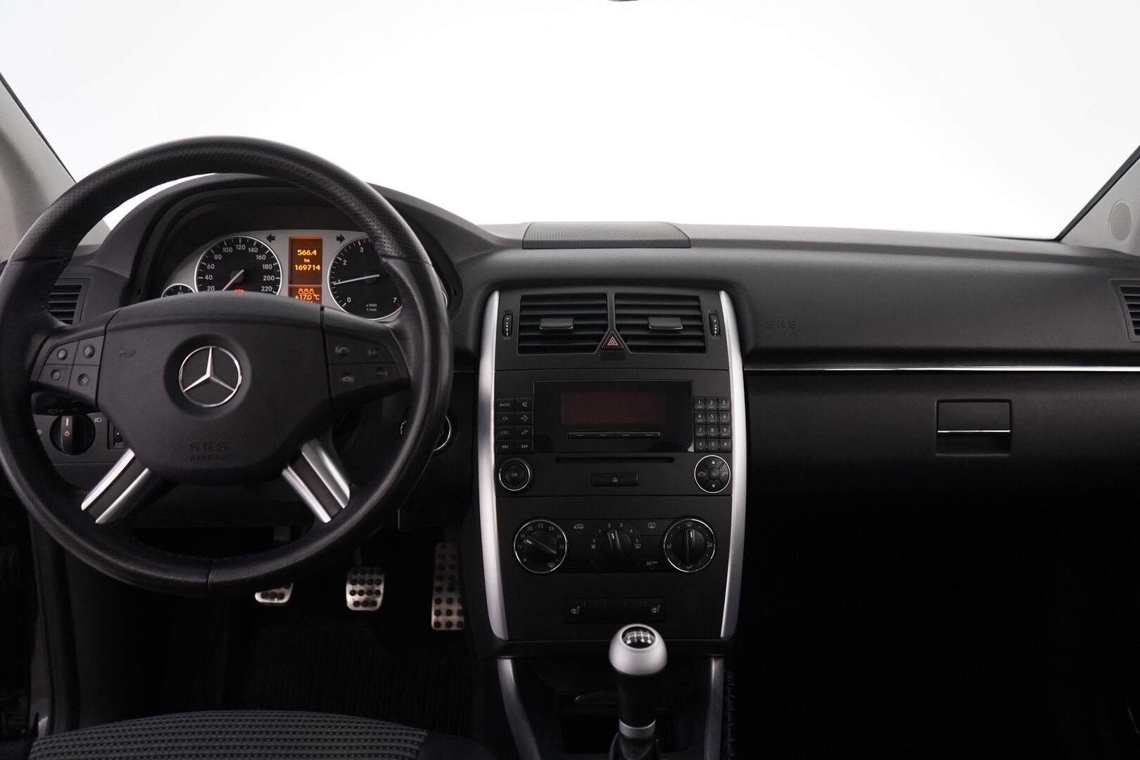 Mercedes-Benz B 2006 200 Turbo *Koukku / Puolinahat / Ilmastointi* - Säännölliset huollot / Kahdet renkaat vanteineen / Siisti