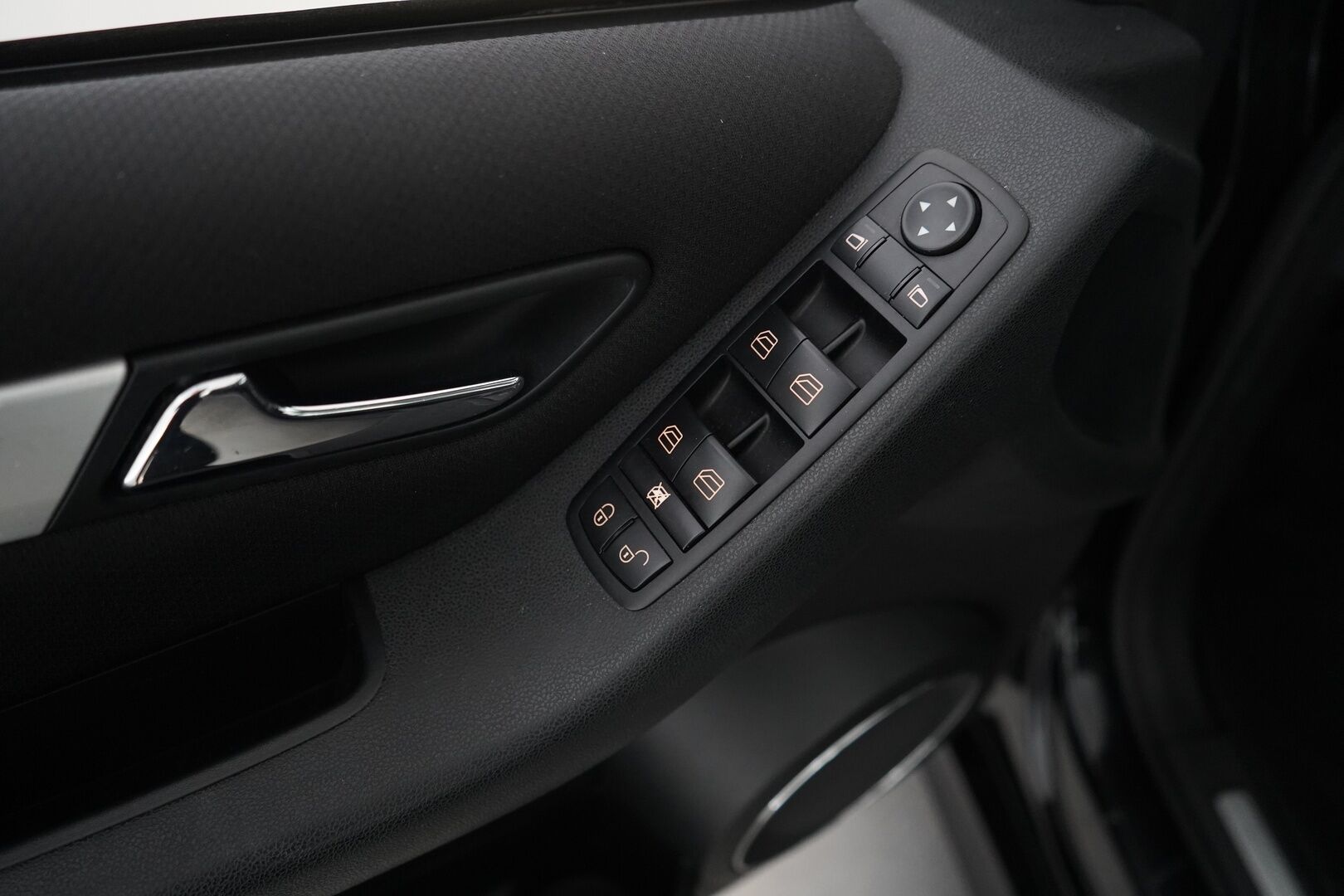 Mercedes-Benz B 2006 200 Turbo *Koukku / Puolinahat / Ilmastointi* - Säännölliset huollot / Kahdet renkaat vanteineen / Siisti