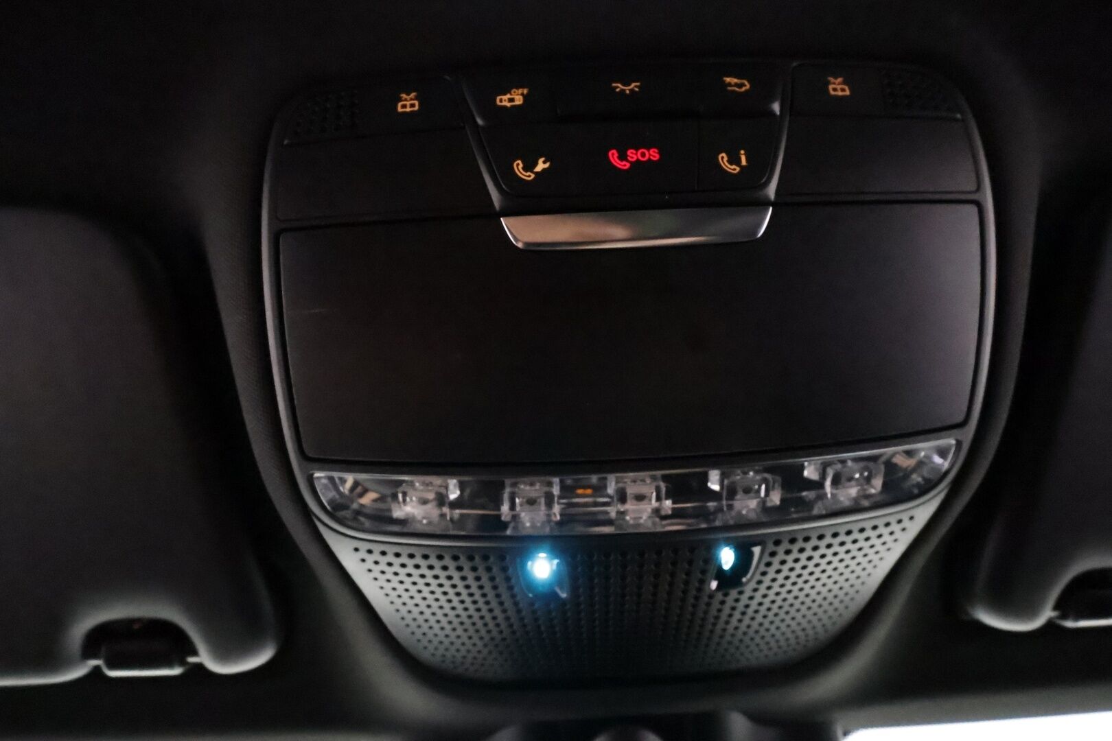 Mercedes-Benz C 2017 200 d A Business AMG **Burmester / LED-valot / Sisätilanlämmitin / Sporttinahat / Vakkari / Aut. Ilmastointi** - Suomi-auto / 2x Renkaat