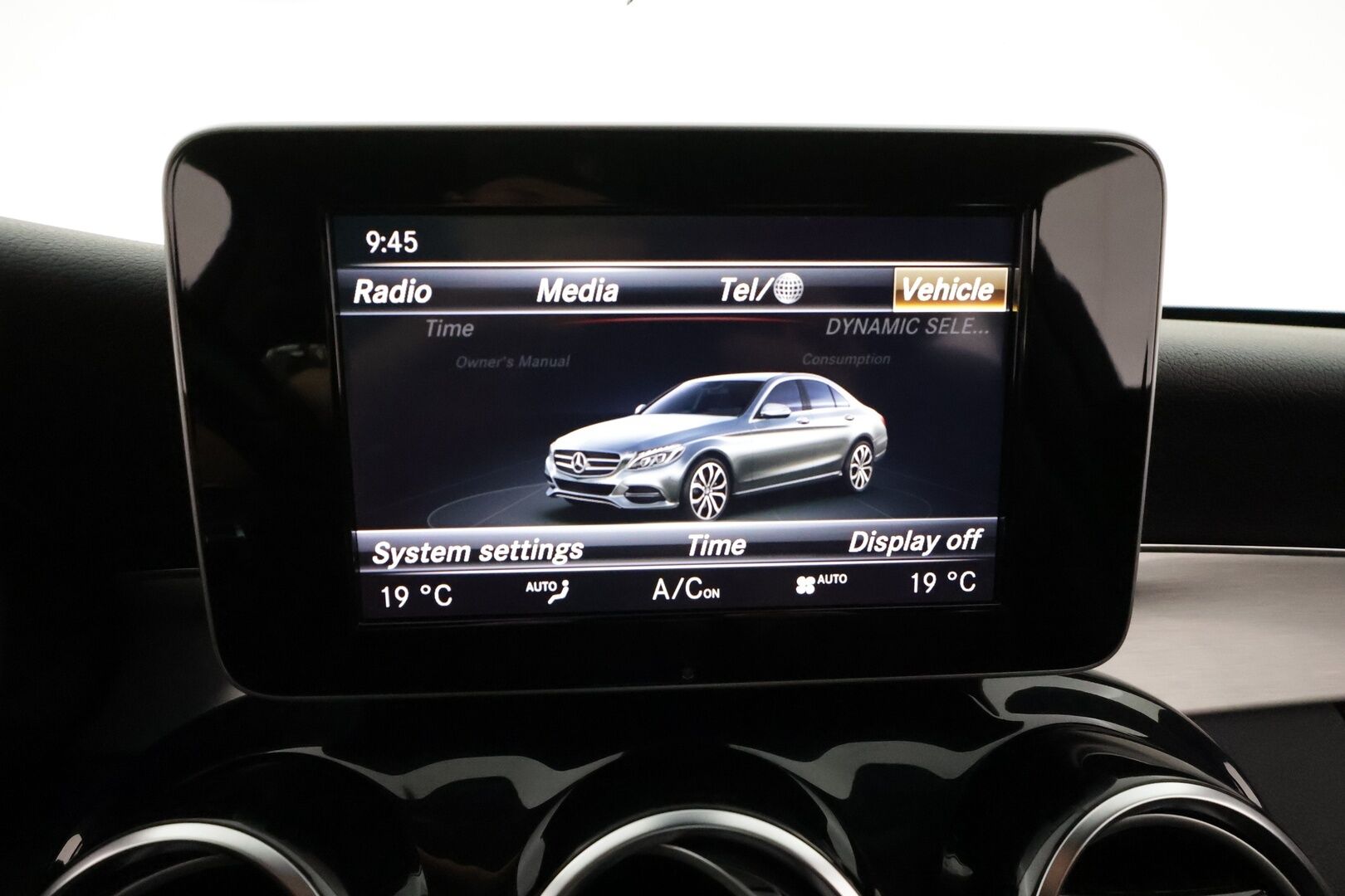 Mercedes-Benz C 2017 200 d A Business AMG **Burmester / LED-valot / Sisätilanlämmitin / Sporttinahat / Vakkari / Aut. Ilmastointi** - Suomi-auto / 2x Renkaat