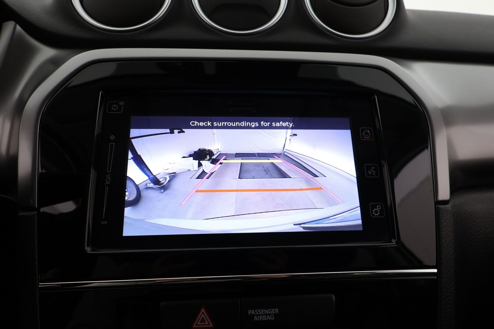 Suzuki Vitara 2021 1,4 BOOSTERJET 4WD GL+ 6MT HYBRID / 1-om. Suomi-auto / ACC / Lohko+sisäp. / P.kamera / Apple&Android / LED-Valot * - Loisto neliveto / Kattava varustus / Särmästi pidetty! - HULLUT AVAJAISHULINAT KORKOTARJOUS 3,29 %