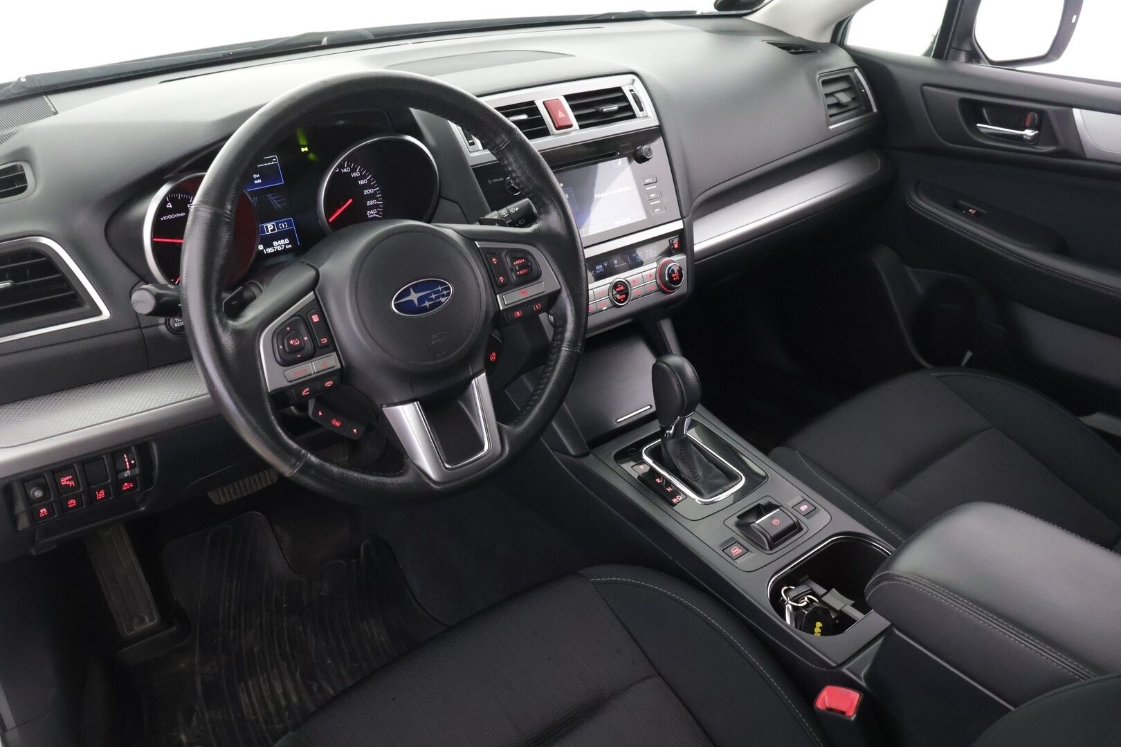 Subaru Outback 2017 2,5i Base Edition CVT *ACC / WEBASTO / KOUKKU / NELIVETO / RATINLÄMMITYS* - *Neliveto / Laadukas / Edullinen / Hyvin Varusteltu*