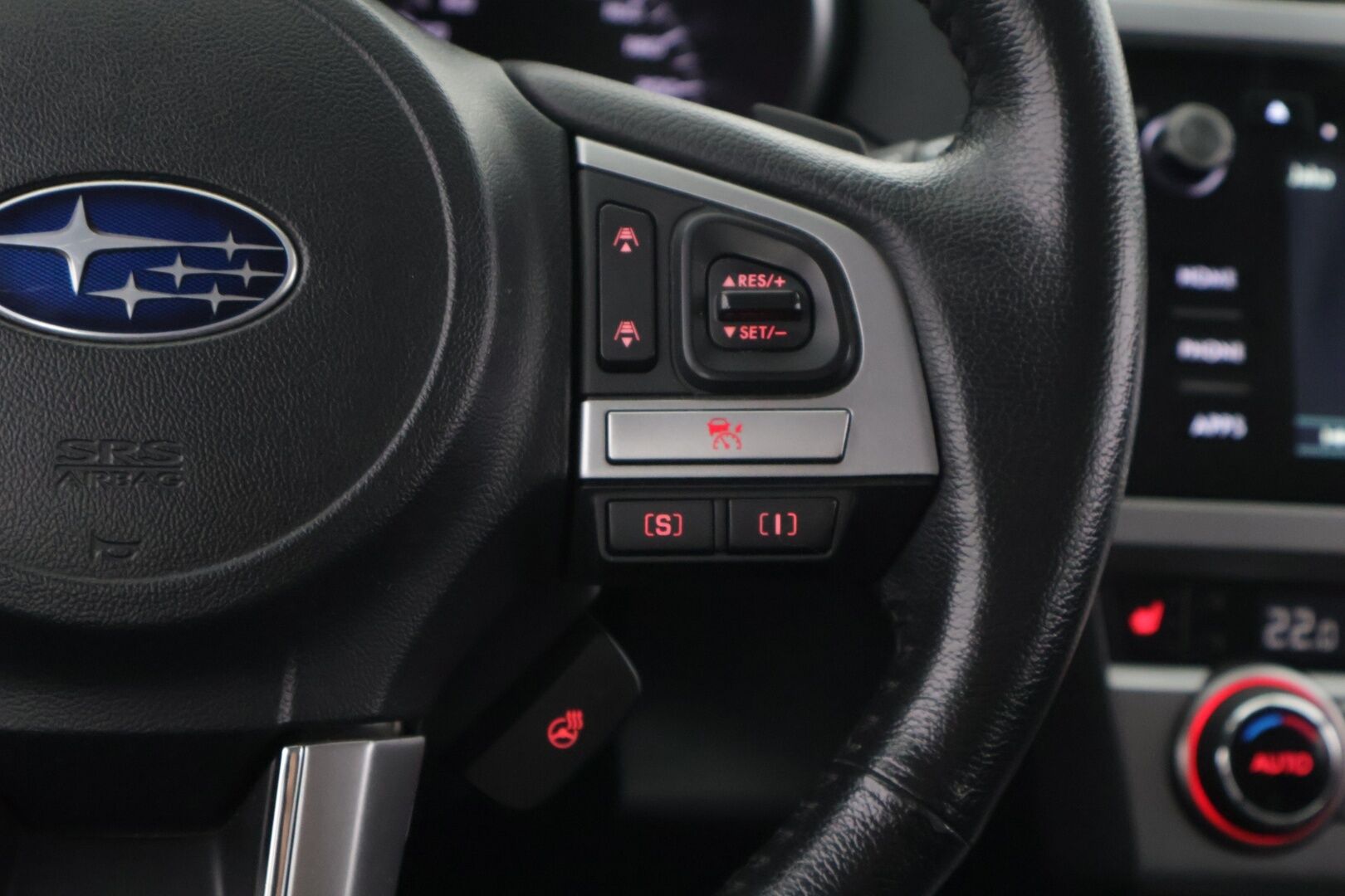 Subaru Outback 2017 2,5i Base Edition CVT *ACC / WEBASTO / KOUKKU / NELIVETO / RATINLÄMMITYS* - *Neliveto / Laadukas / Edullinen / Hyvin Varusteltu*