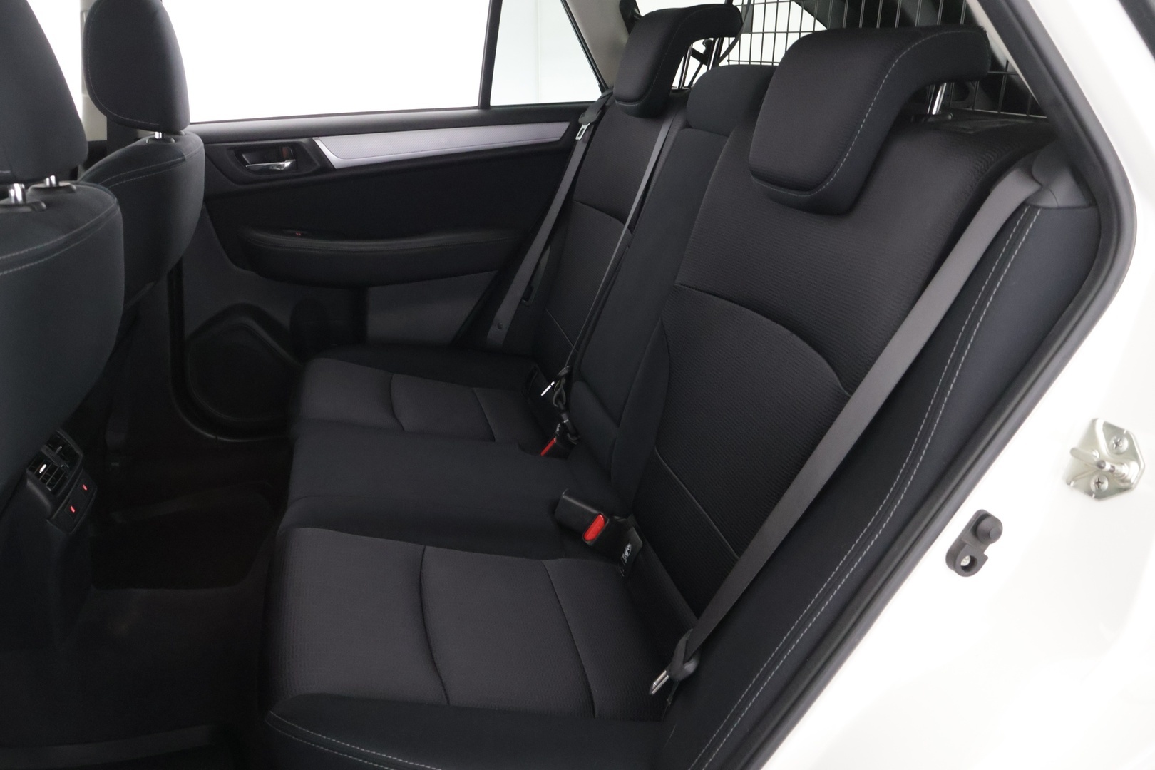 Subaru Outback 2017 2,5i Base Edition CVT *ACC / WEBASTO / KOUKKU / NELIVETO / RATINLÄMMITYS* - *Neliveto / Laadukas / Edullinen / Hyvin Varusteltu*