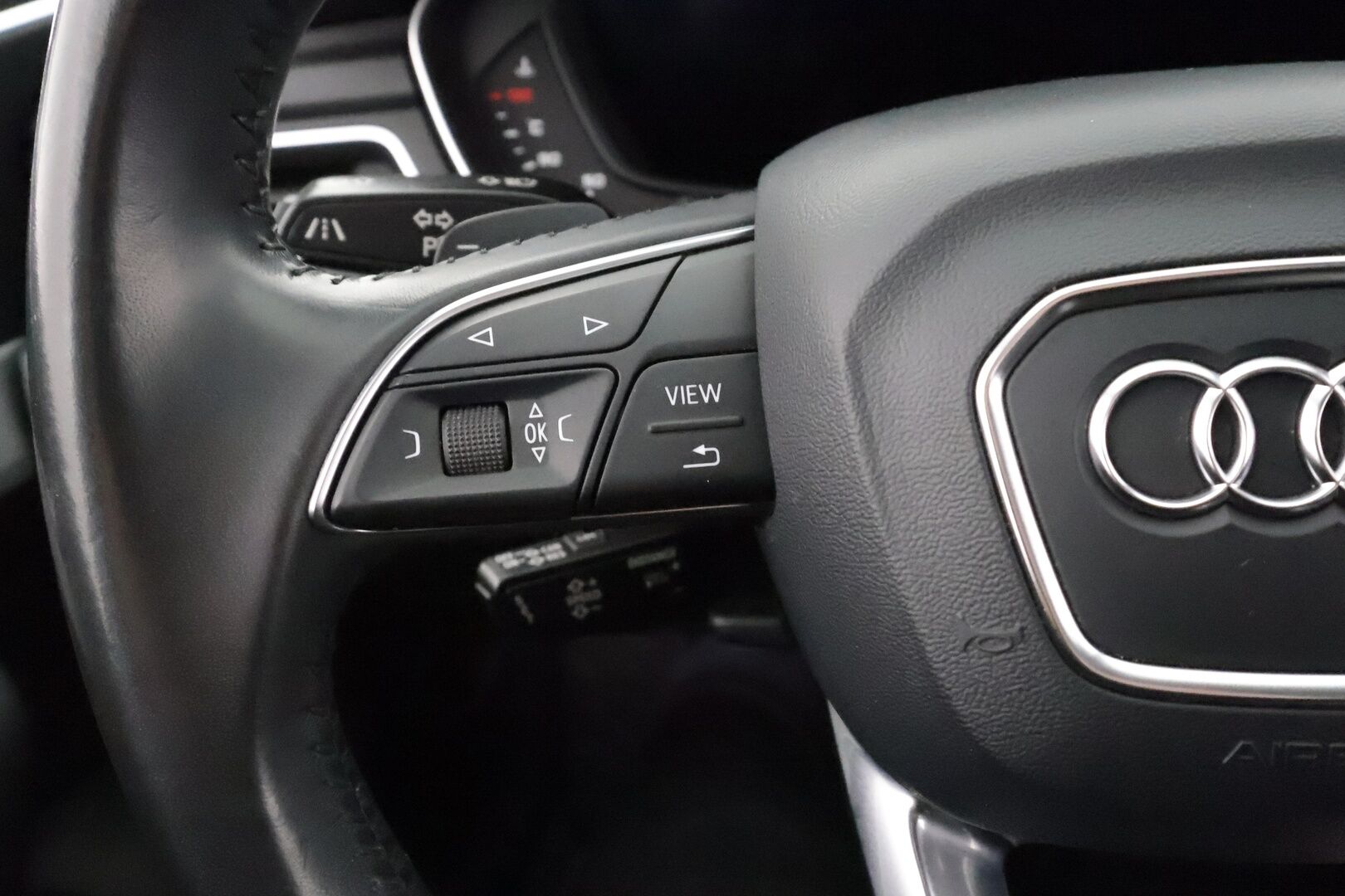 Audi A4 ALLROAD 2017 Land of quattro Edition 2,0 TDI 140 kW quattro S tronic - Webasto | Adapt.Vakkari | Koukku | Matrix LED | Navi | Sähköpenkit