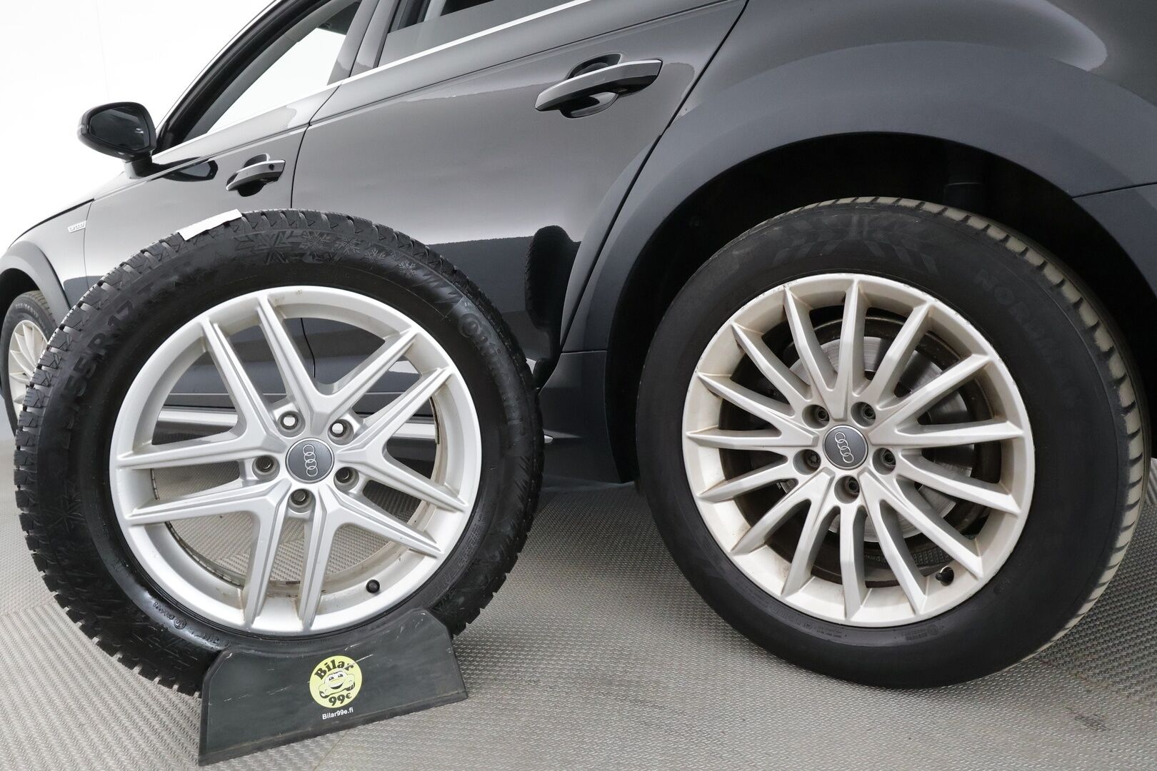 Audi A4 allroad quattro 2017 Land of quattro Edition 2,0 TDI 140 kW quattro S tronic * ACC / Koukku / Webasto / Matrix LED / Navi / Sähköpenkit * - Suomi-auto / Kahdet renkaat aluvanteilla - HULLUT AVAJAISHULINAT KORKOTARJOUS 3,29 %