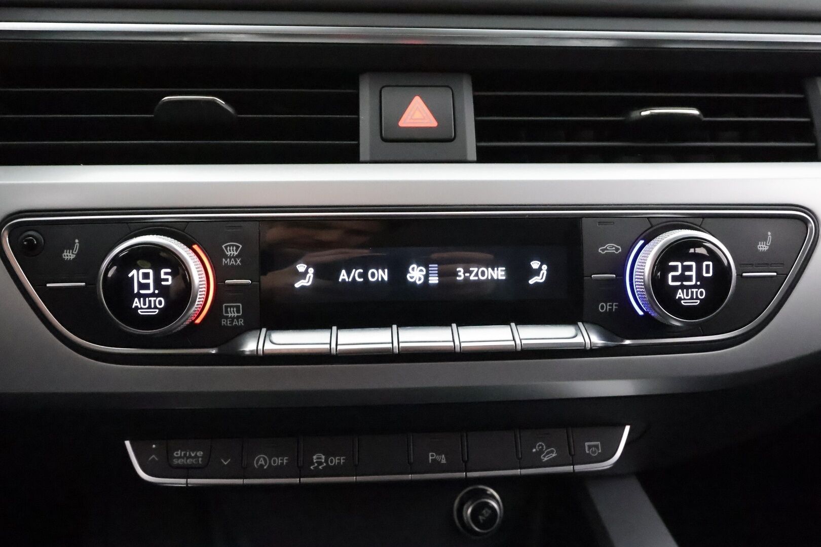 Audi A4 ALLROAD 2017 Land of quattro Edition 2,0 TDI 140 kW quattro S tronic - Webasto | Adapt.Vakkari | Koukku | Matrix LED | Navi | Sähköpenkit
