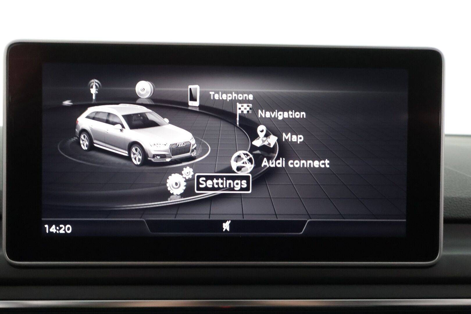 Audi A4 ALLROAD 2017 Land of quattro Edition 2,0 TDI 140 kW quattro S tronic - Webasto | Adapt.Vakkari | Koukku | Matrix LED | Navi | Sähköpenkit