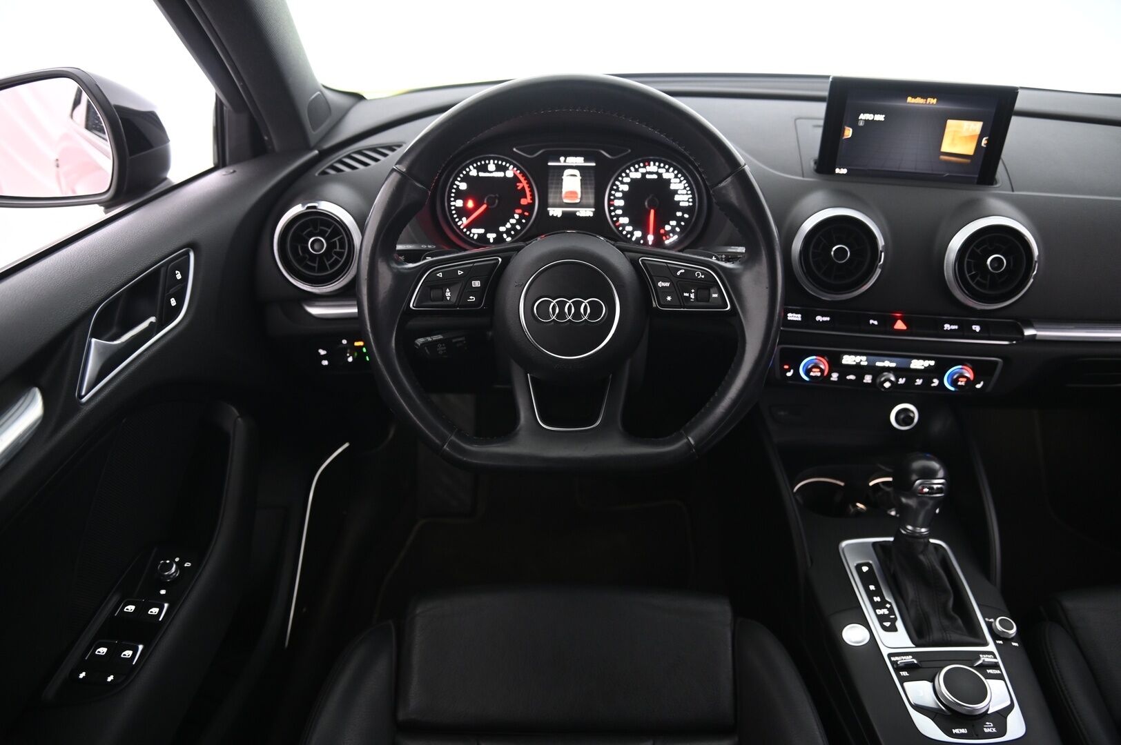 Audi A3 2017 Sportback Land of quattro Edition 2,0 TFSI 140 kW quattro S tronic *Ketju vaihdettu! / ACC / Webasto / B&O / Sporttipenkit / Flatbottom ratti / P*kamera / Suomi-auto* - *Uudet kesärenkaat! / Juuri saapunut!* - HULLUT AVAJAISHULINAT KORKOTARJOUS 3,29 %