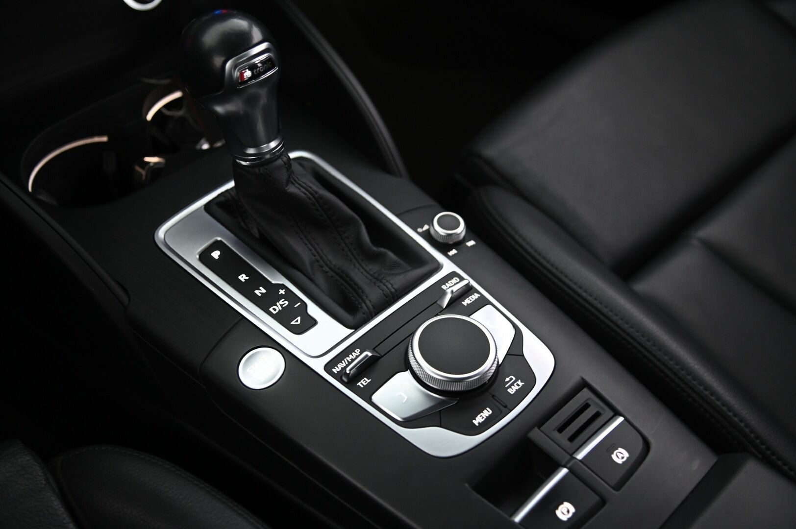 Audi A3 2017 Sportback Land of quattro Edition 2,0 TFSI 140 kW quattro S tronic *Ketju vaihdettu! / ACC / Webasto / B&O / Sporttipenkit / Flatbottom ratti / P*kamera / Suomi-auto* - *Uudet kesärenkaat! / Juuri saapunut!* - HULLUT AVAJAISHULINAT KORKOTARJOUS 3,29 %