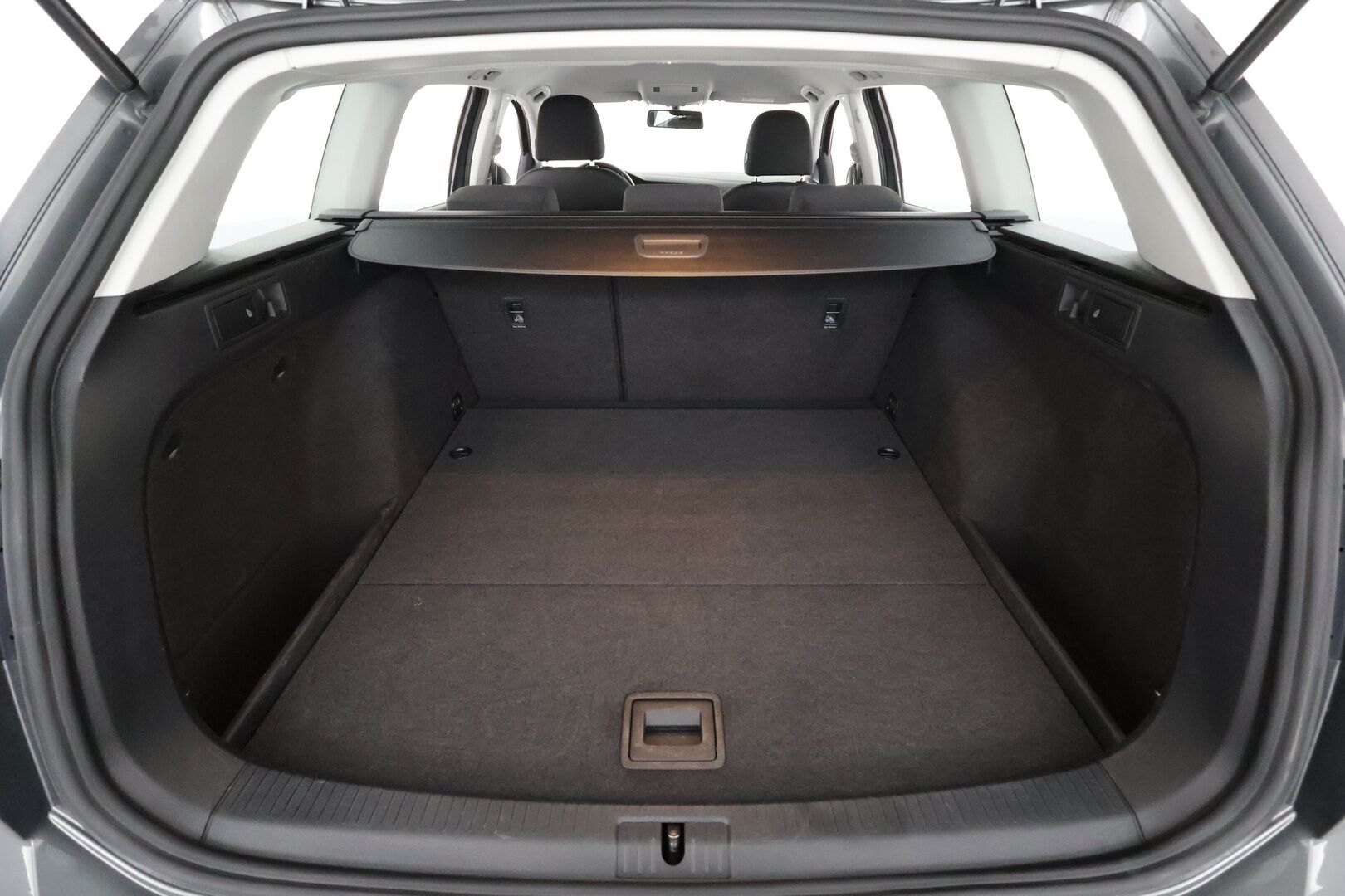 Volkswagen Golf 2017 Variant Trendline 1,0 TSI 63 kW (85 hv) - | Koukku | Lohkolämmitin | Vakkari | Bluetooth | Ilmastointi | Penkinlämmittimet | Facelift | Suomi-auto | Kahdet renkaat | 