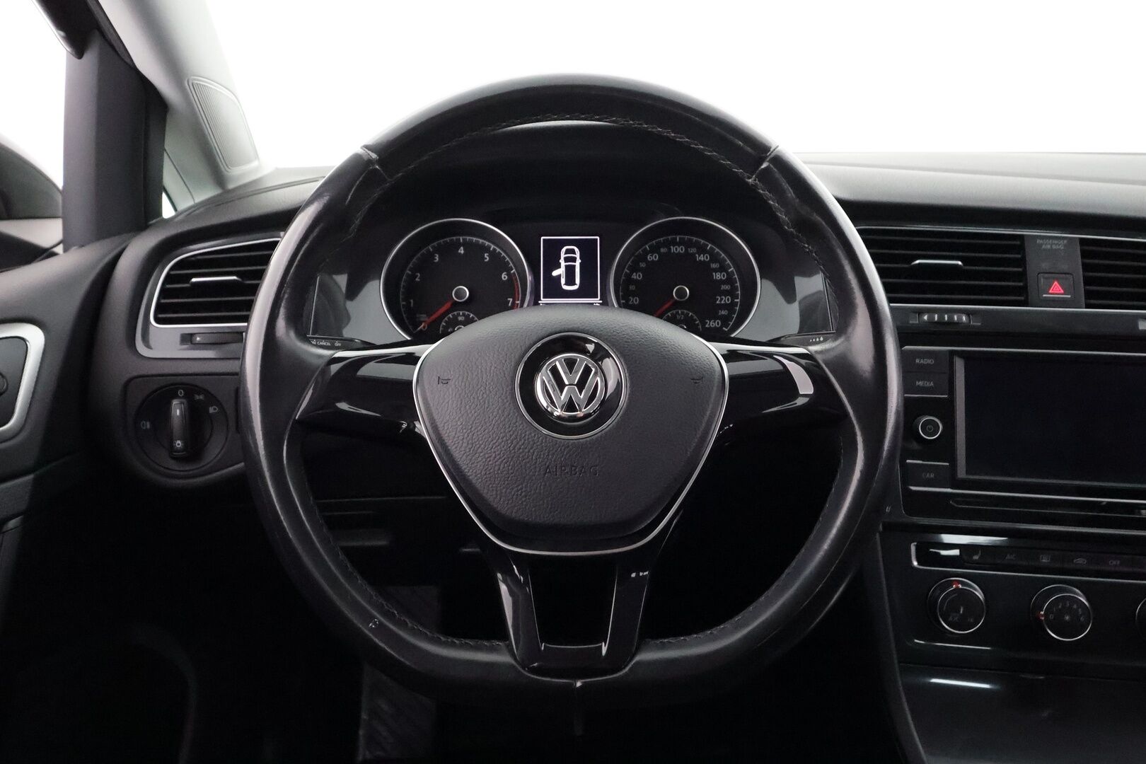 Volkswagen Golf 2017 Variant Trendline 1,0 TSI 63 kW (85 hv) - | Koukku | Lohkolämmitin | Vakkari | Bluetooth | Ilmastointi | Penkinlämmittimet | Facelift | Suomi-auto | Kahdet renkaat | 
