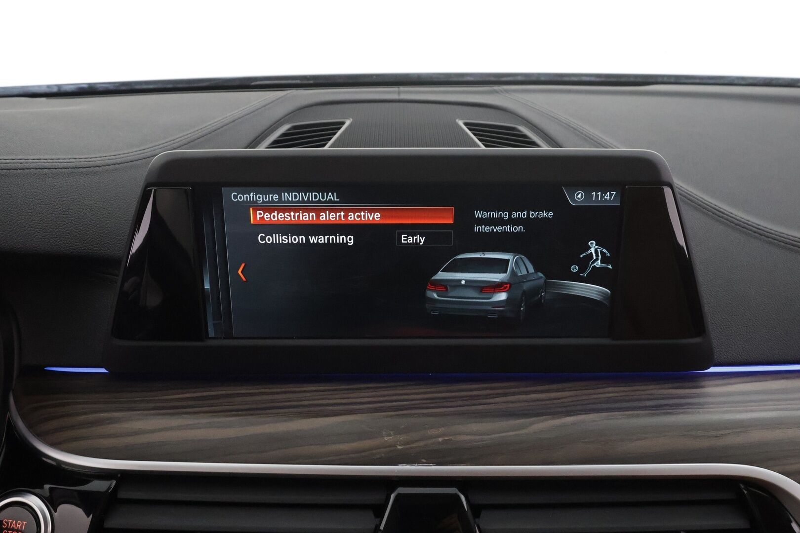 BMW 520 2017 G30 Sedan 520d A xDrive Business Comfort * Vakkari / P.kamera / Webasto / LED / Navi / Ruskeat nahat * - Suomi-auto / Kahdet renkaat aluvanteilla