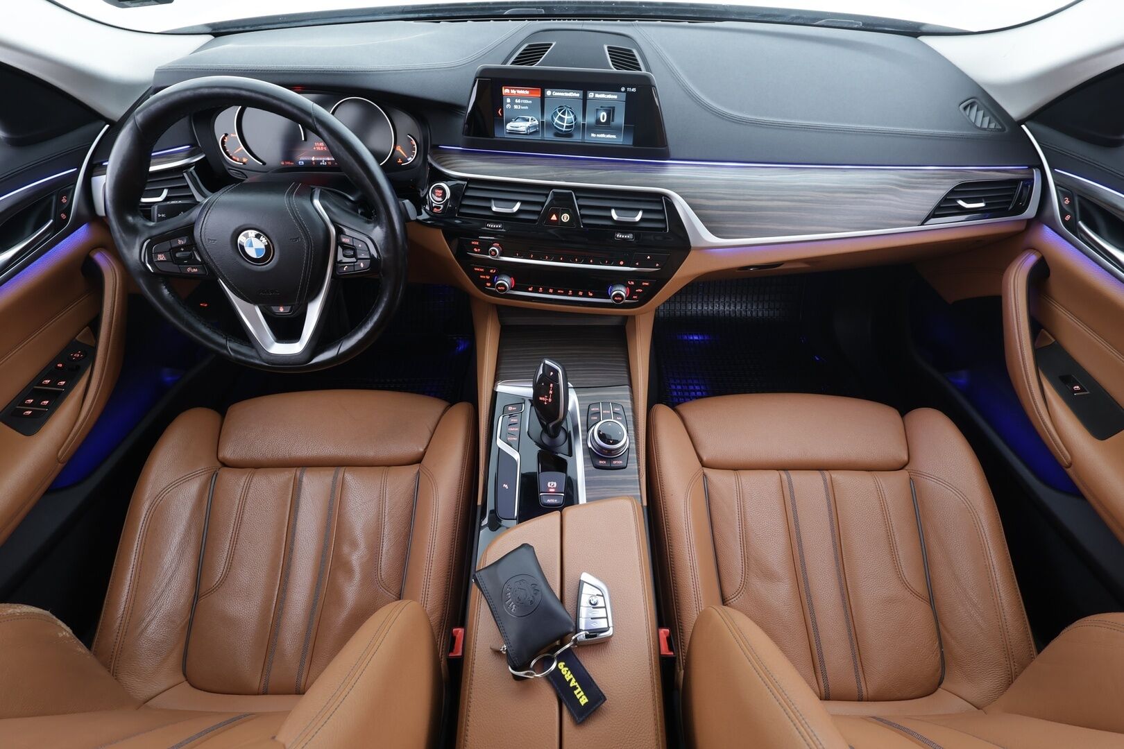 BMW 520 2017 G30 Sedan 520d A xDrive Business Comfort * Vakkari / P.kamera / Webasto / LED / Navi / Ruskeat nahat * - Suomi-auto / Kahdet renkaat aluvanteilla