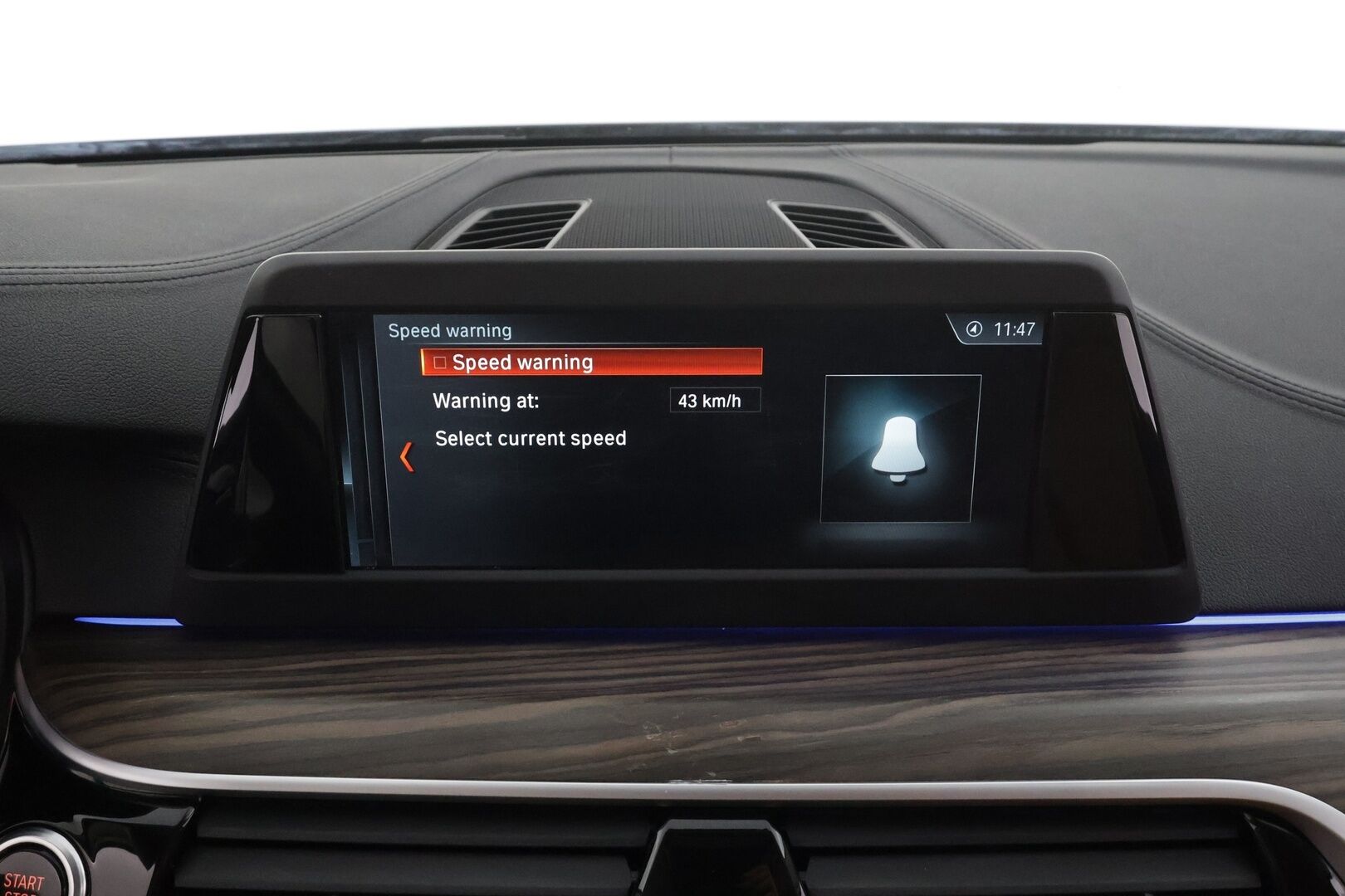 BMW 520 2017 G30 Sedan 520d A xDrive Business Comfort * Vakkari / P.kamera / Webasto / LED / Navi / Ruskeat nahat * - Suomi-auto / Kahdet renkaat aluvanteilla