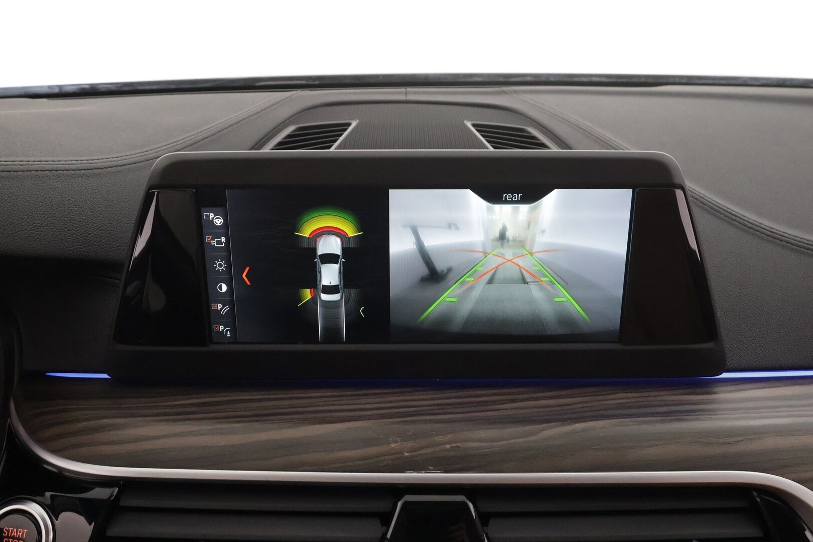 BMW 520 2017 G30 Sedan 520d A xDrive Business Comfort * Vakkari / P.kamera / Webasto / LED / Navi / Ruskeat nahat * - Suomi-auto / Kahdet renkaat aluvanteilla