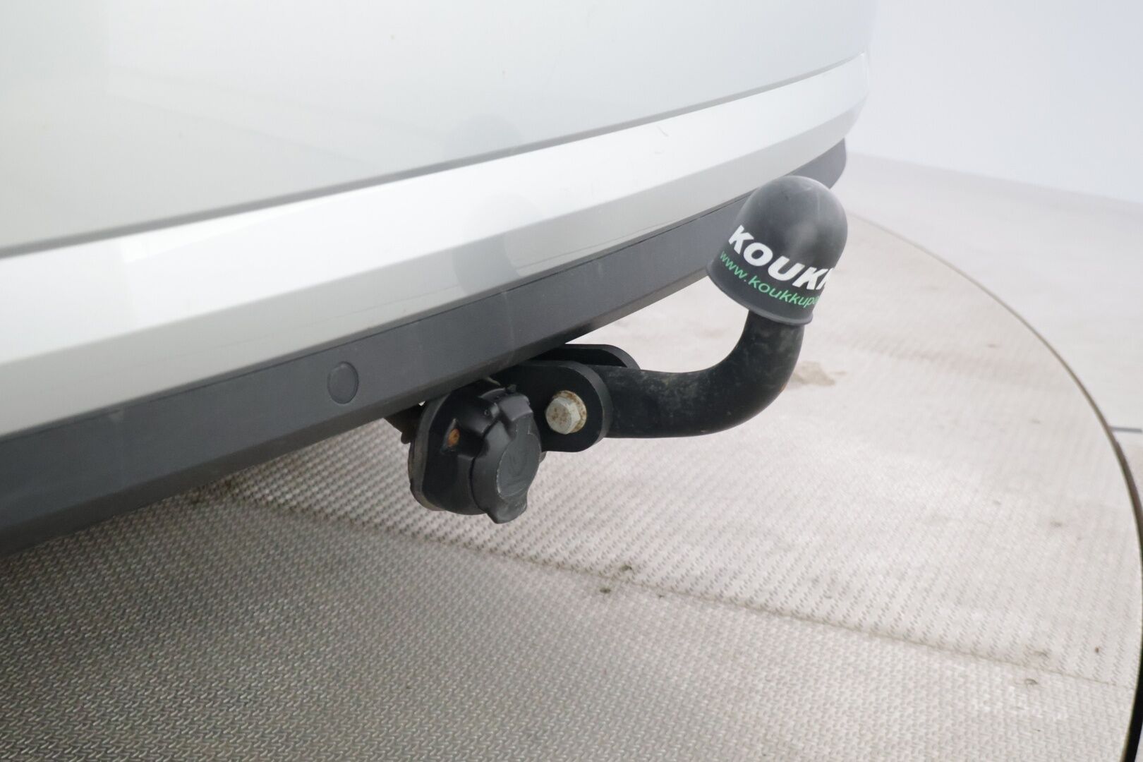 Skoda Octavia 2017 1,4 TSI Style *Vakionopeudensäädin / Webasto / Tutkat edessä ja takana / Läm. Tuulilasi / Vetokoukku* - *Hyvä huoltohistoria / 2x Renkaat & Vanteet / Jakohihna vaihdettu*