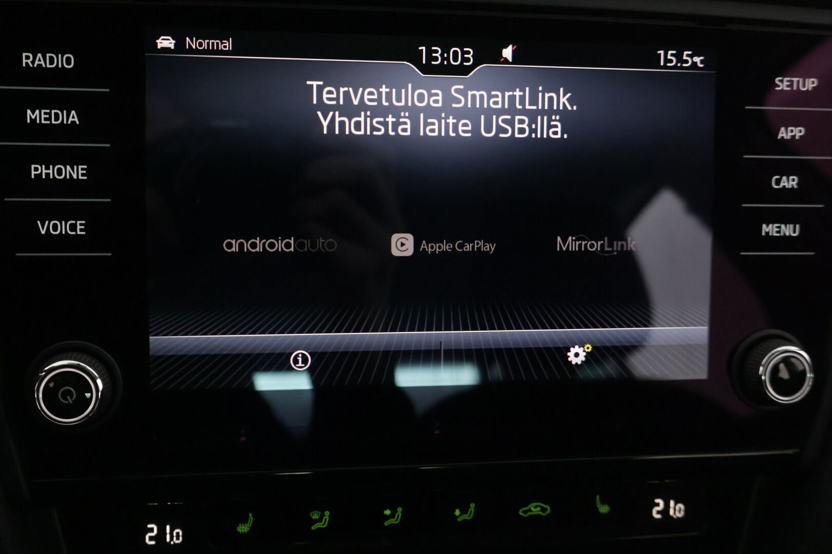 Skoda Octavia 2017 1,4 TSI Style *Vakionopeudensäädin / Webasto / Tutkat edessä ja takana / Läm. Tuulilasi / Vetokoukku* - *Hyvä huoltohistoria / 2x Renkaat & Vanteet / Jakohihna vaihdettu*