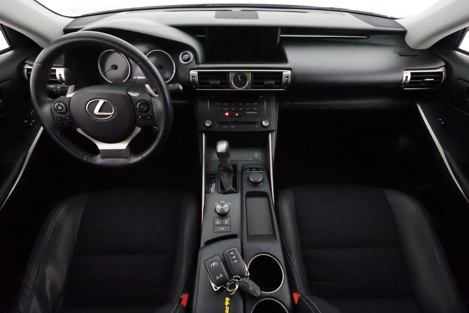 Lexus IS 2015 300h Hybrid A Executive **Webasto / Vakkari / Xenon-valot / P.kamera / Puolinahat** - Kahdet Renkaat / Merkkihuollettu / Viimeisin huolto 125tkm!