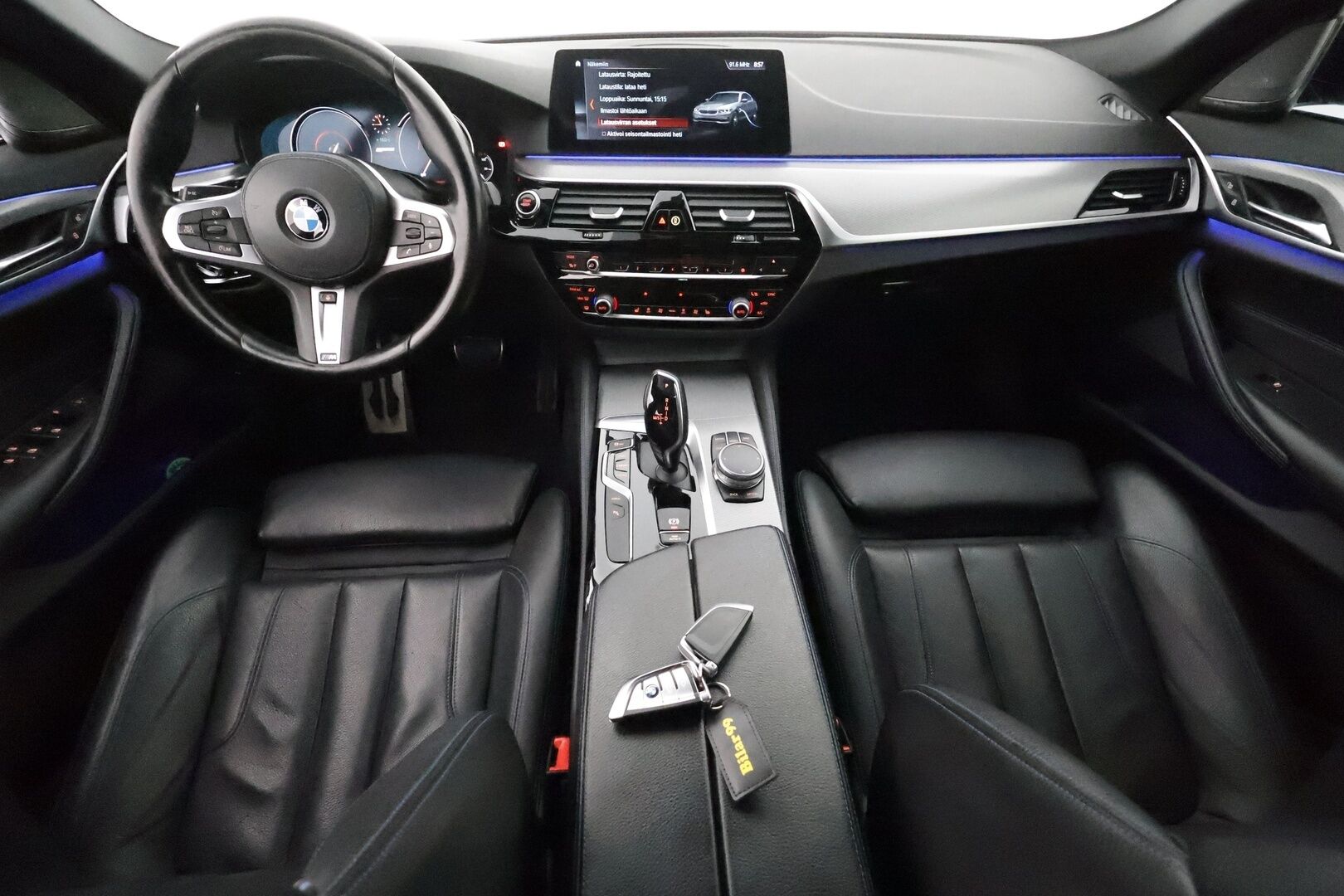 BMW 530 2017 G30 Sedan iPerformance Launch Edition M Sport ** P.Kamera / LED-valot / Sporttinahat / Harman/Kardon / Navi ** - Suomi-auto / Merkkihuollettu / 2x Renkaat / Akku Kuntotarkistettu! ETULASEISSA TUMMENUKSET!
