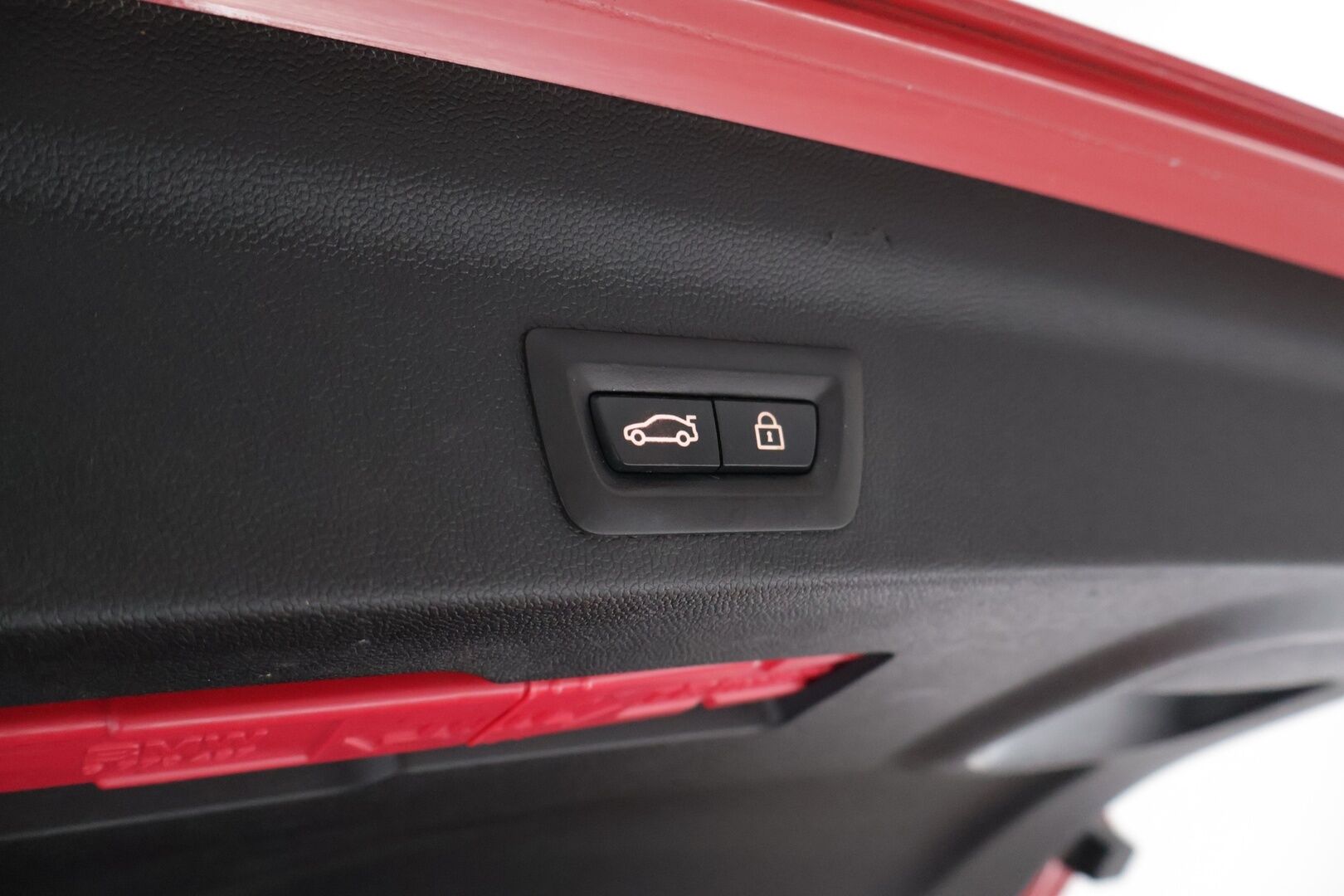 MINI Countryman 2017 Cooper SD ALL4 A Business - | Panorama | Harman/Kardon | HUD | Nahat | KeylessGo | Koukku | Kamera | P-tutkat eteen & taakse | Park Assist | LED | Navi | Sähköluukku |