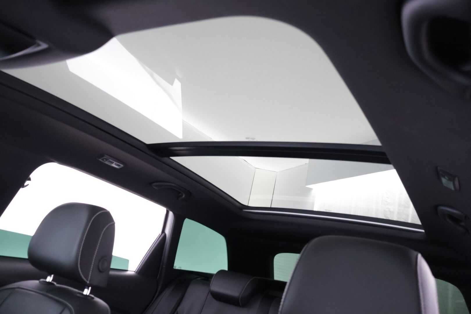 Seat Leon ST 2017 2,0 TSI 300 4DRIVE Cupra DSG *Panorama / ACC / Seat sound / Nahat* - *Kahdet renkaat ja vanteet!*